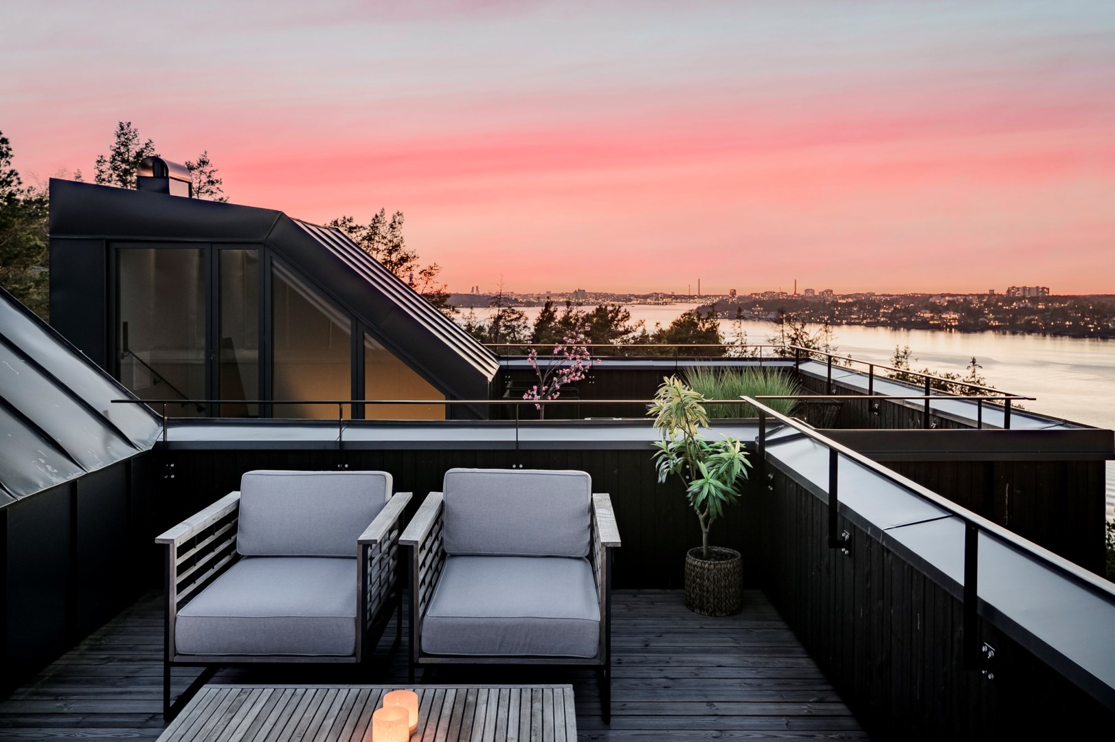 Bostadsbild från Utskogsvägen 63, Såld i Skuru, Nacka