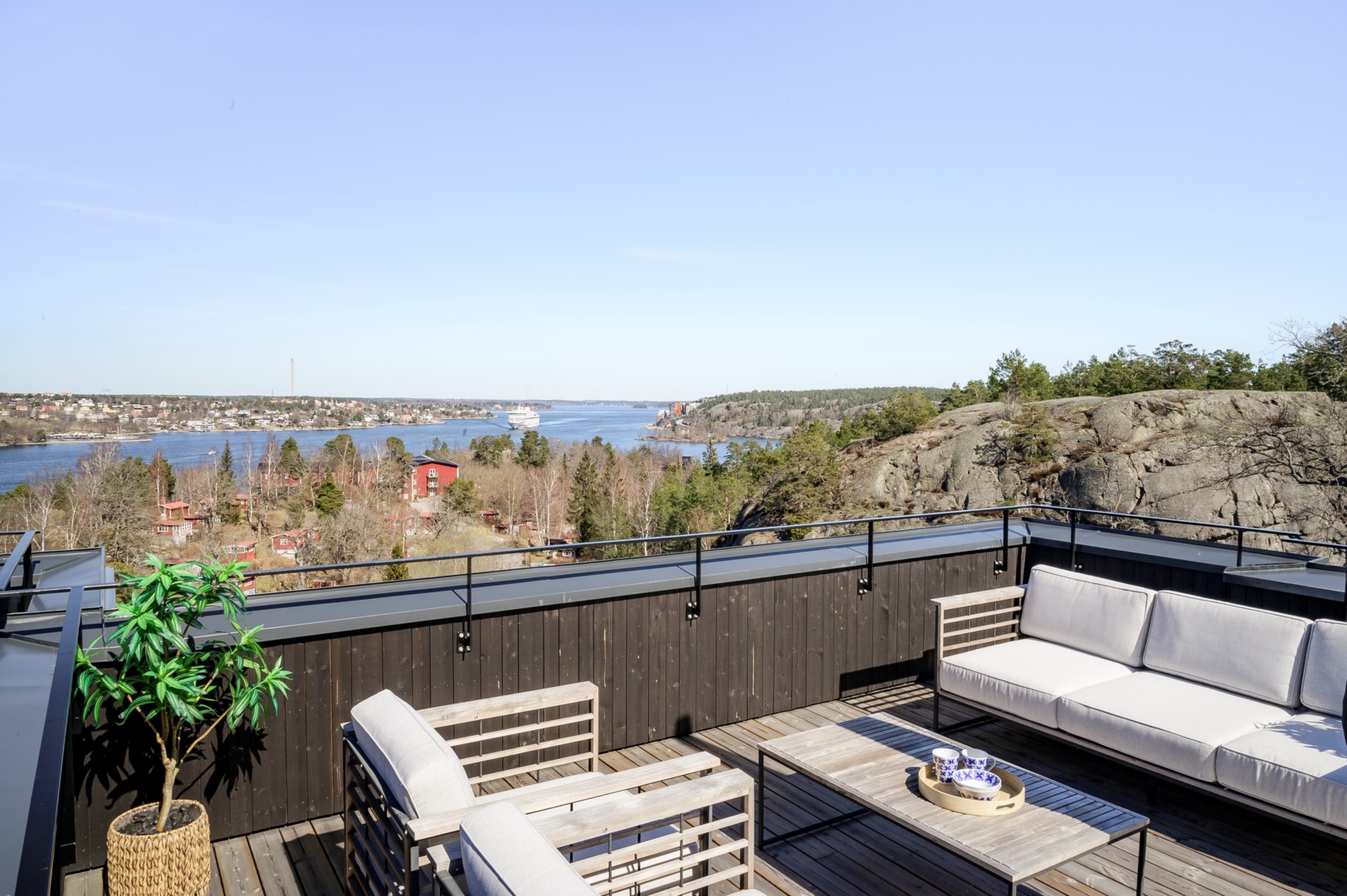 Bostadsbild från Utskogsvägen 63, Såld i Skuru, Nacka
