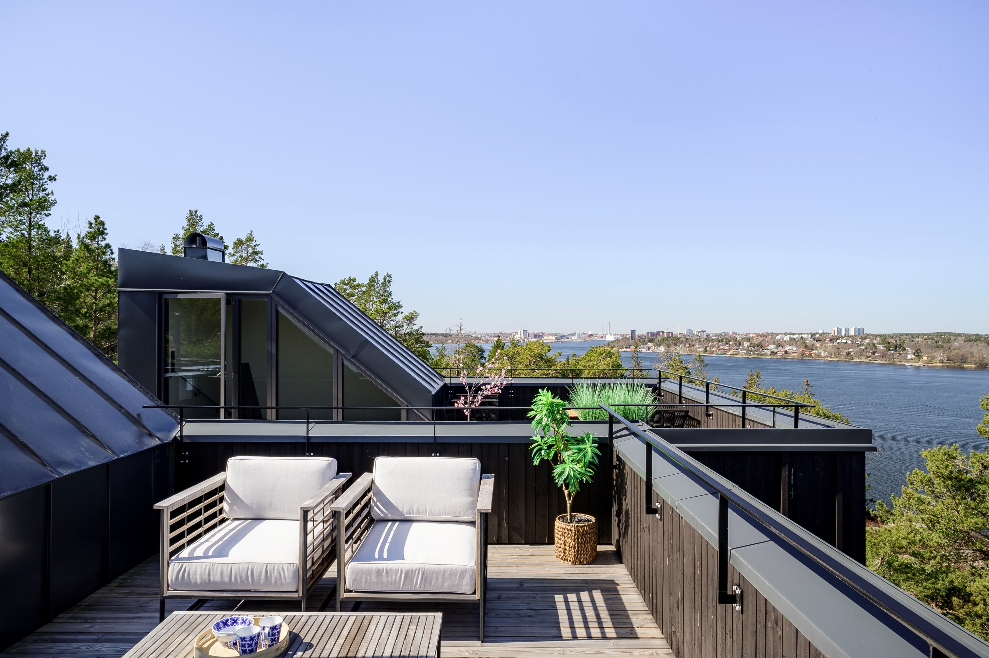 Bostadsbild från Utskogsvägen 63, Såld i Skuru, Nacka