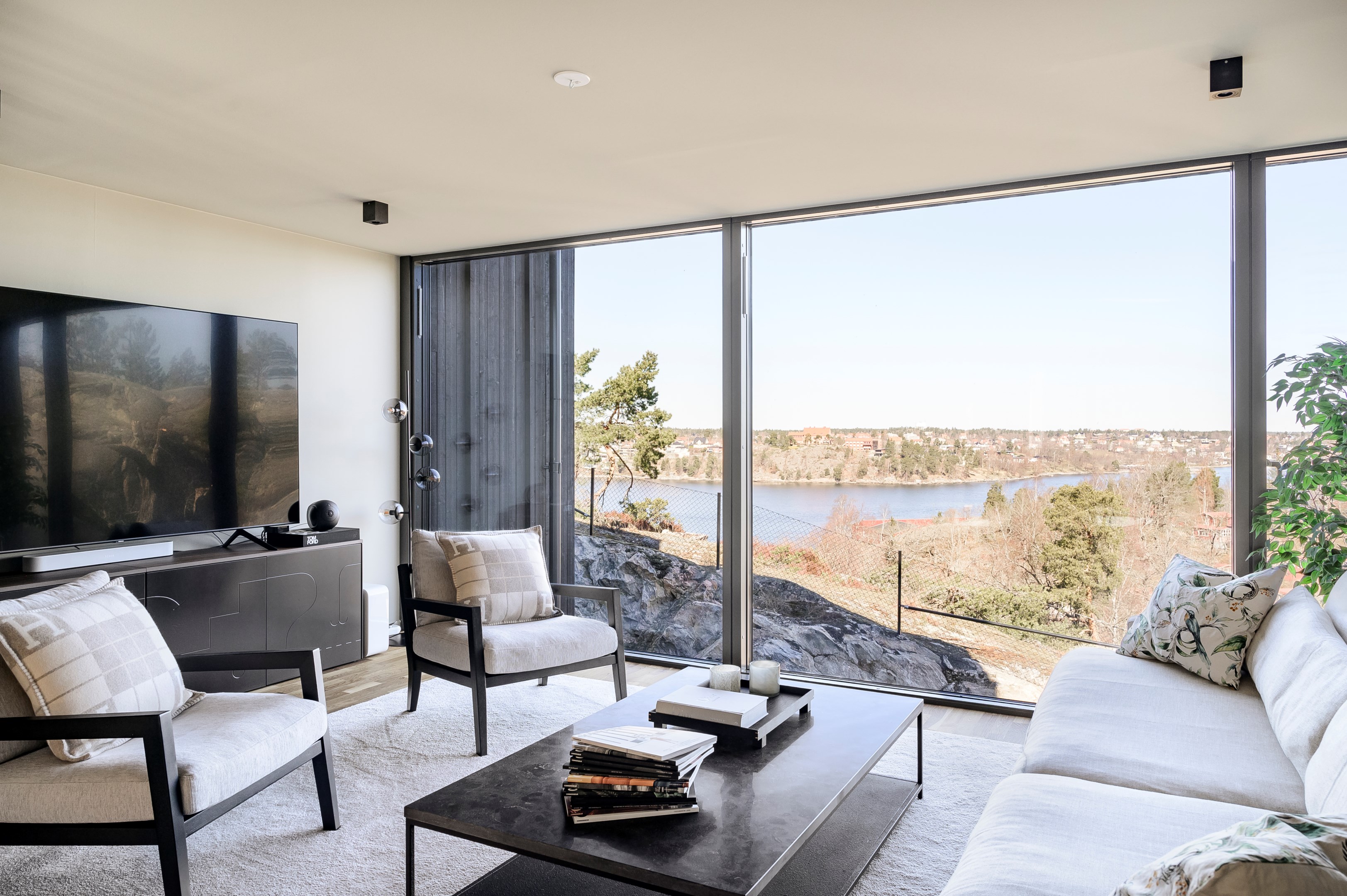 Bostadsbild från Utskogsvägen 63, Såld i Skuru, Nacka