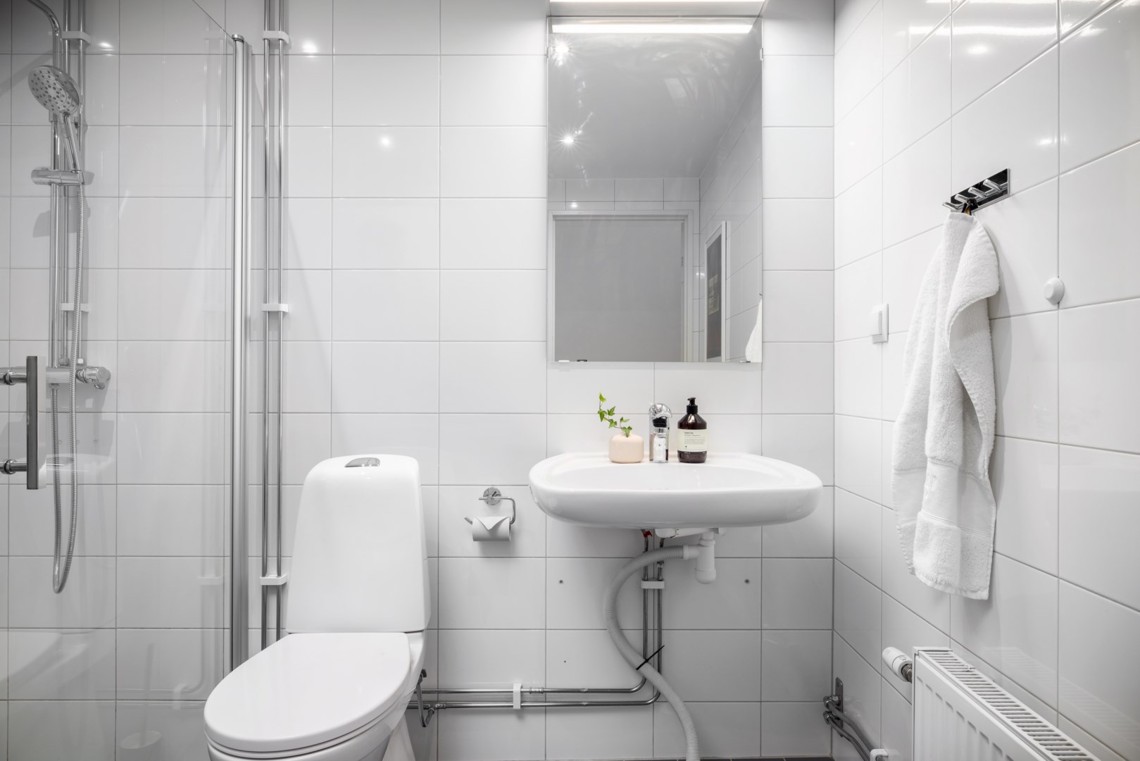 Bostadsbild från Josef Ekbergs Gränd 2, Såld i Porslinskvarteren, Värmdö