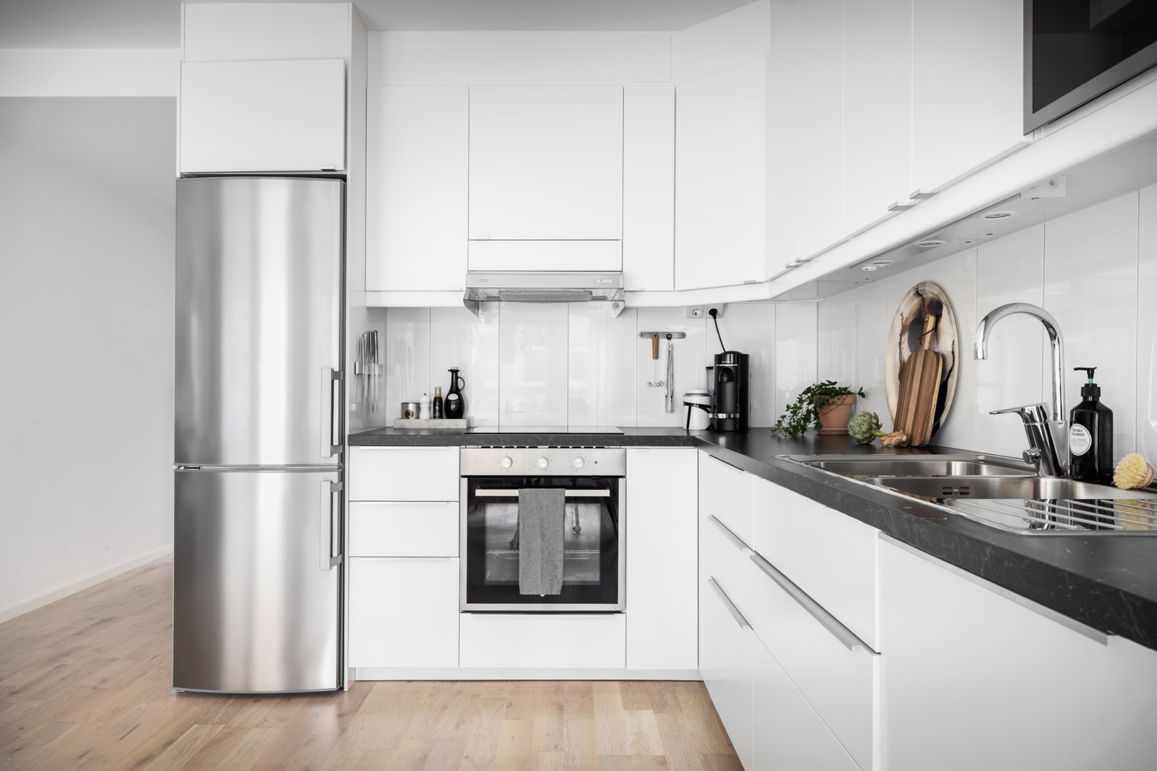 Bostadsbild från Josef Ekbergs Gränd 2, Såld i Porslinskvarteren, Värmdö