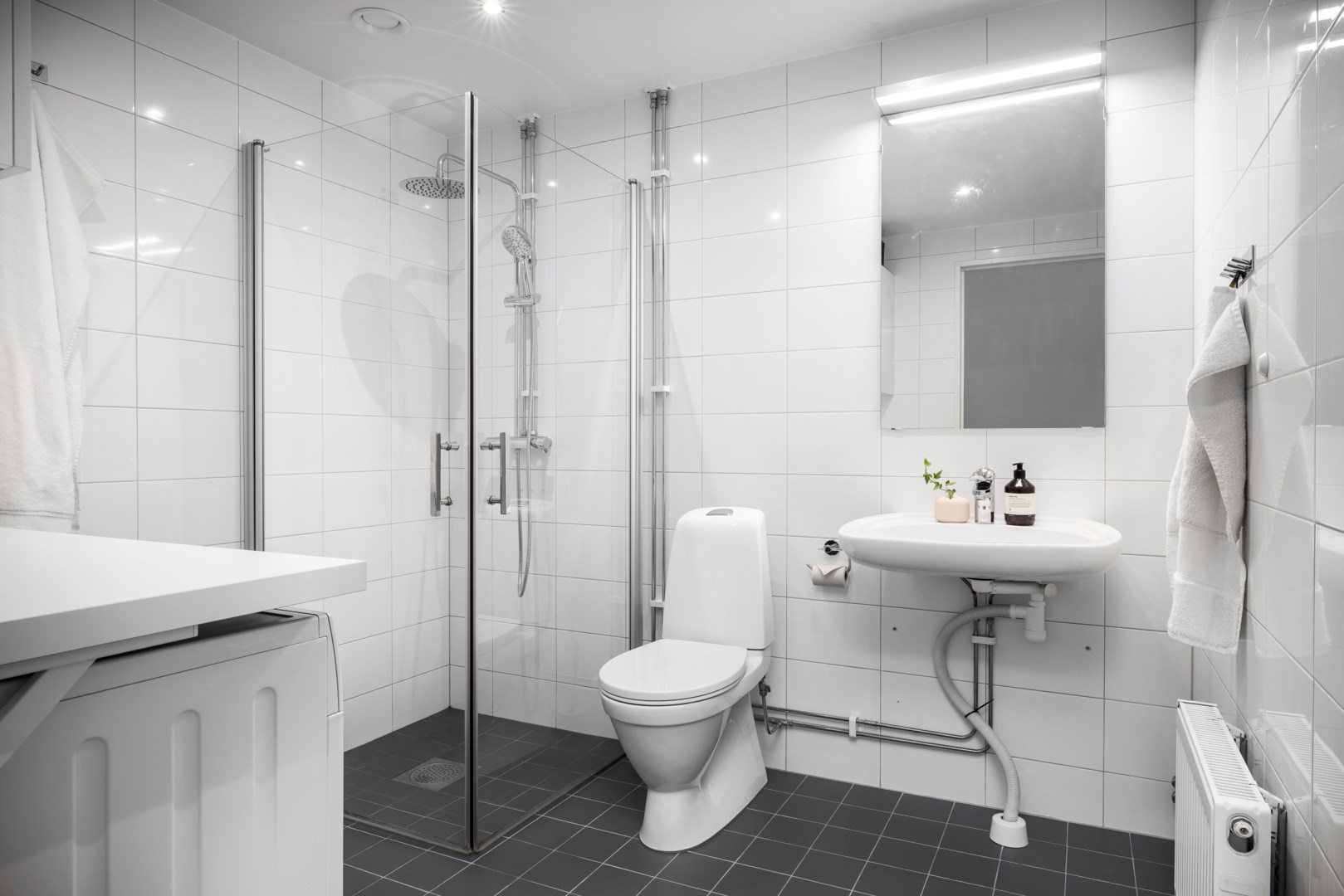 Bostadsbild från Josef Ekbergs Gränd 2, Såld i Porslinskvarteren, Värmdö