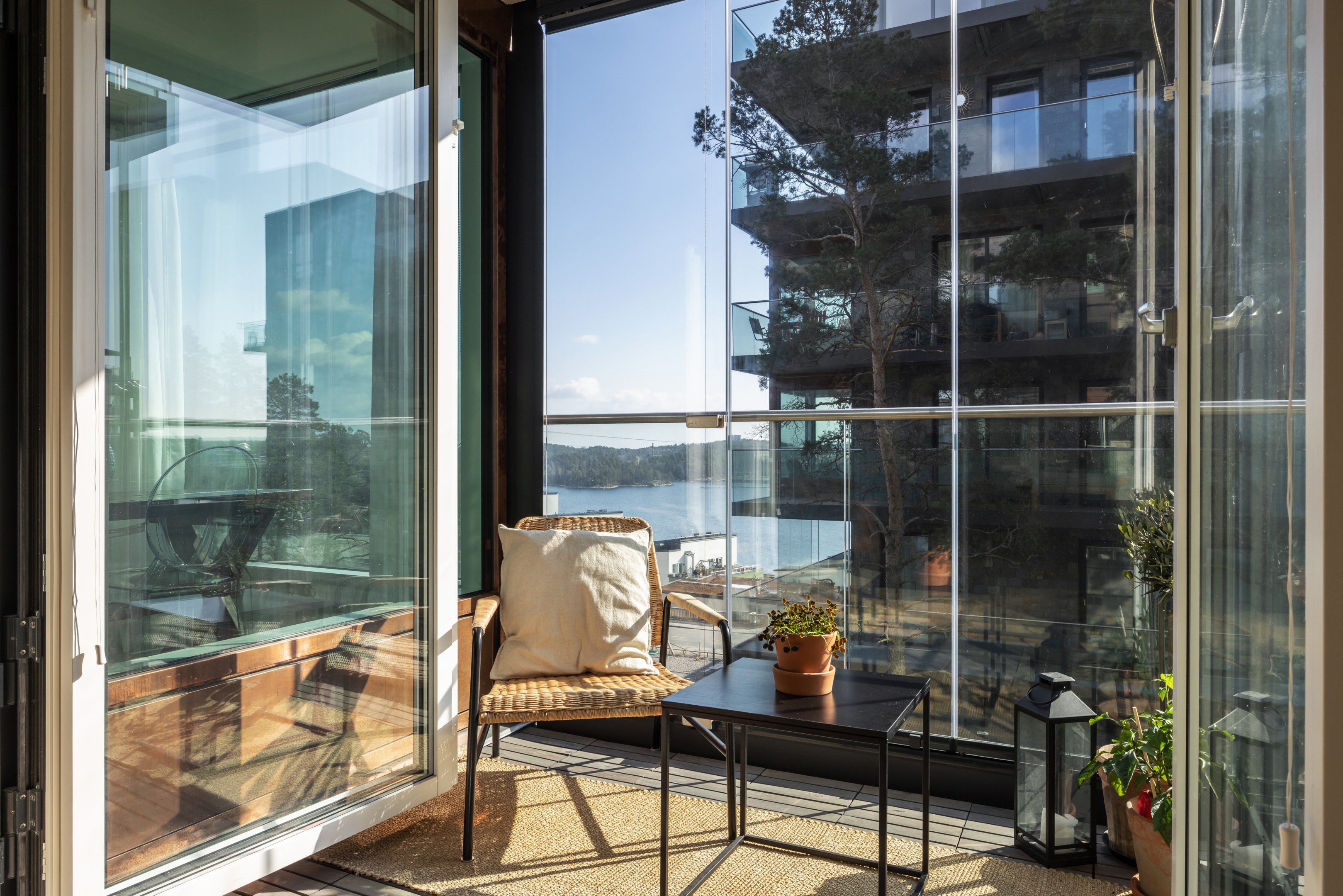 Bostadsbild från Tollarevägen 49, Såld i Tollare, Nacka