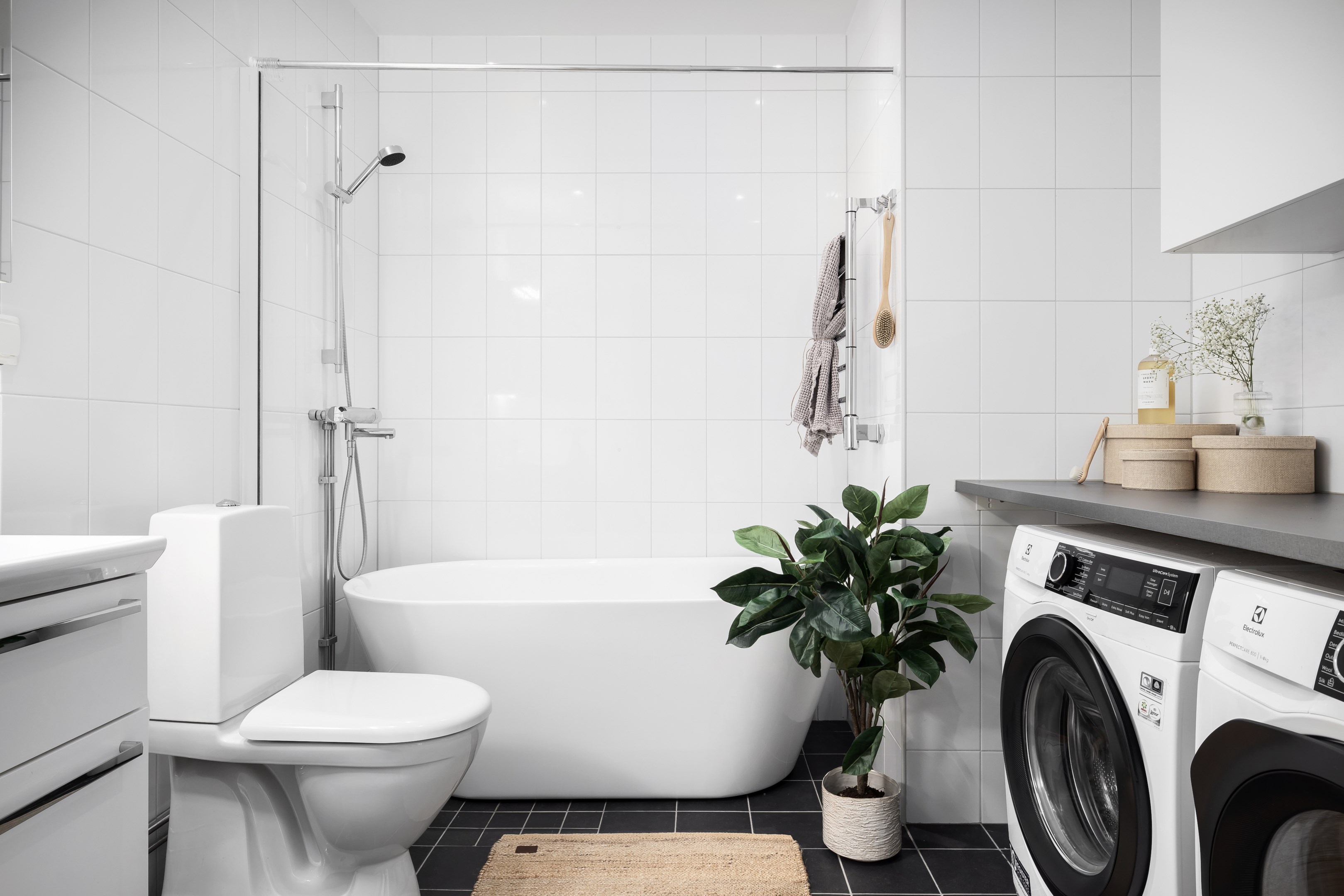 Bostadsbild från Tollareslingan 22, 5 tr, Såld i Tollare, Nacka