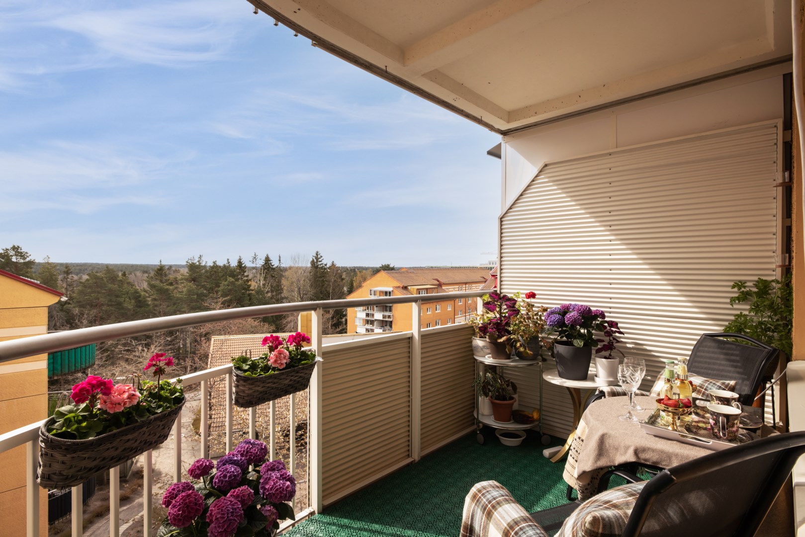 Bostadsbild från Serenadvägen 20, Såld i Nacka Forum, Nacka