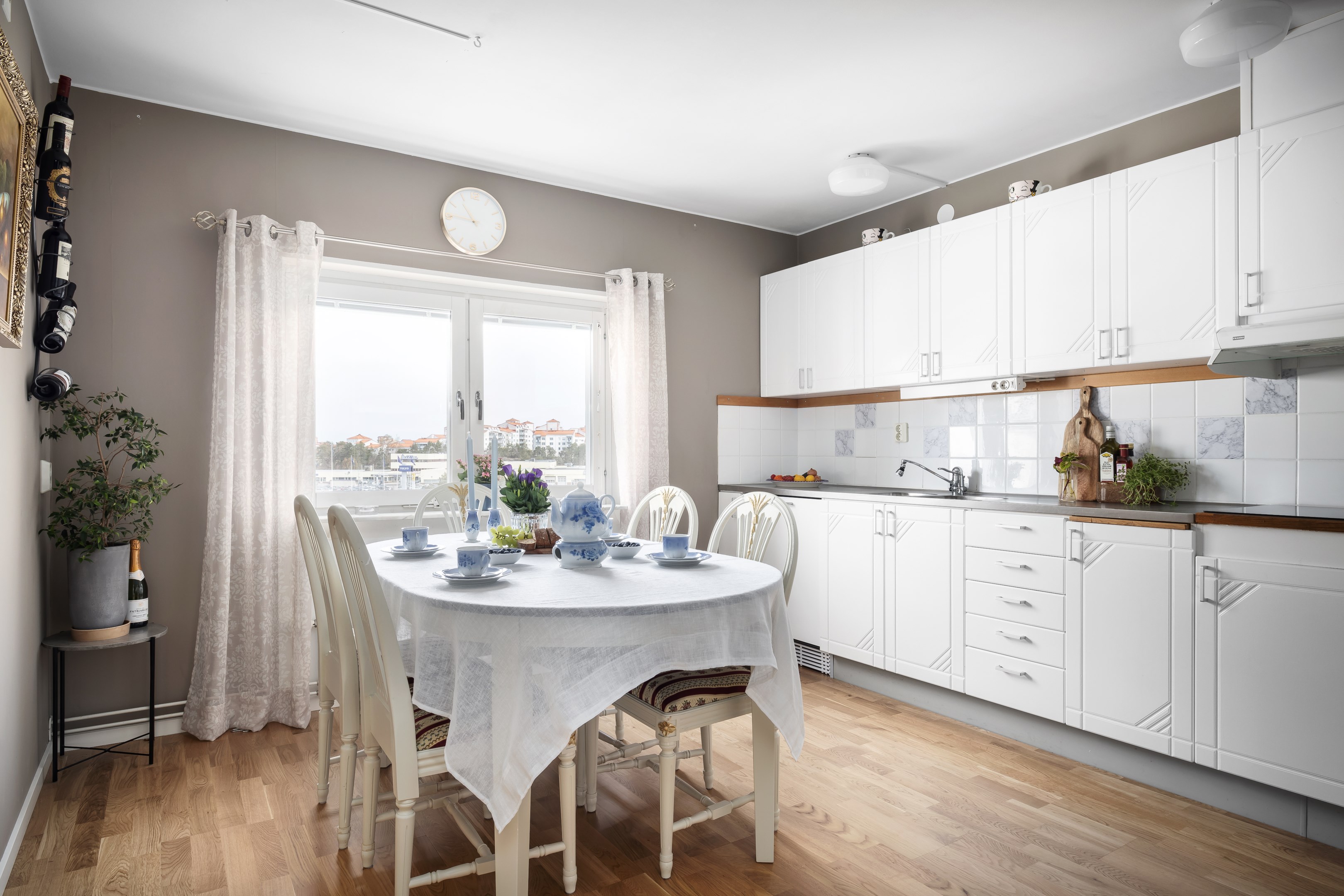 Bostadsbild från Serenadvägen 20, Såld i Nacka Forum, Nacka