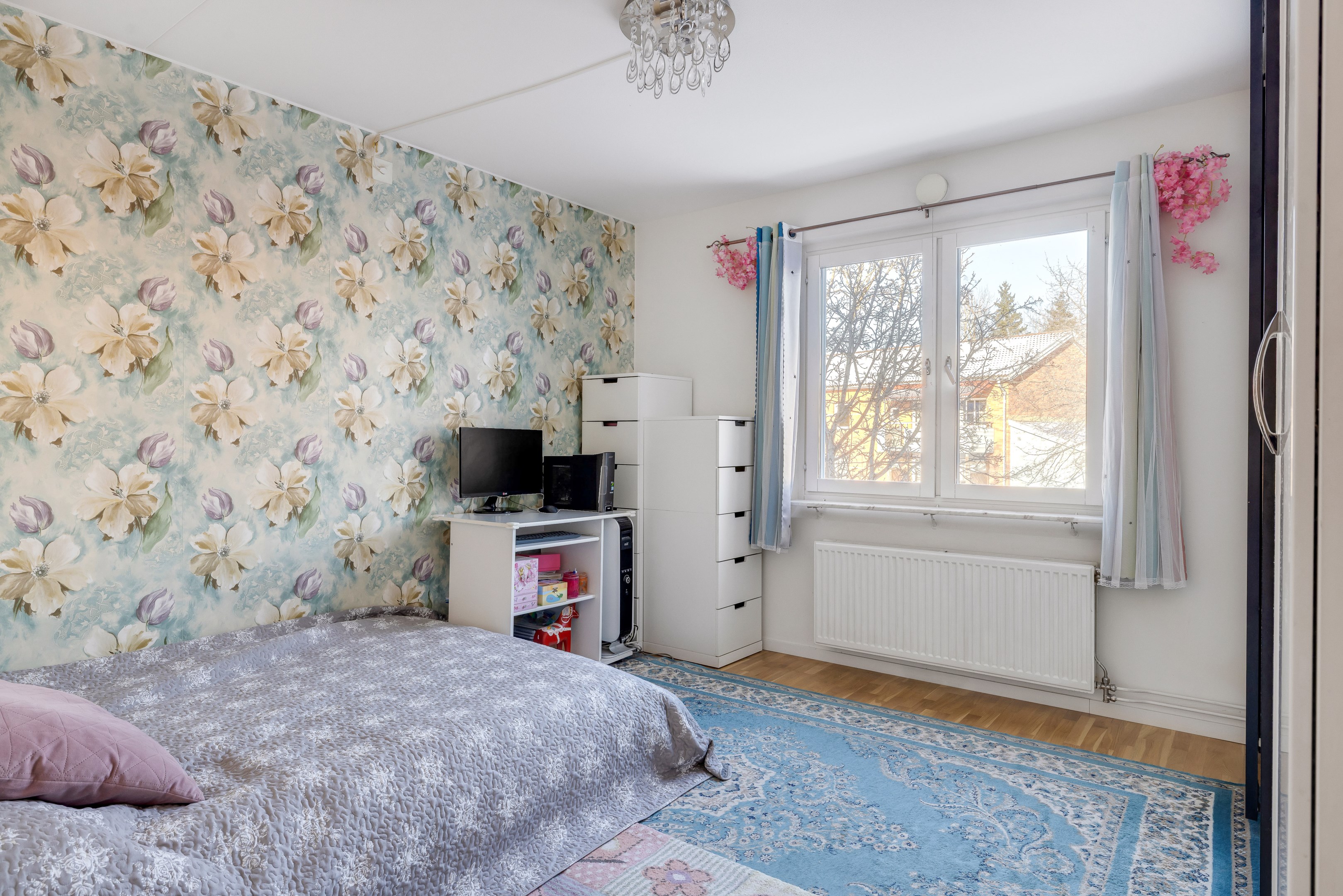 Bostadsbild från Stenrösvägen 49, Till salu i Stenhagen, Uppsala