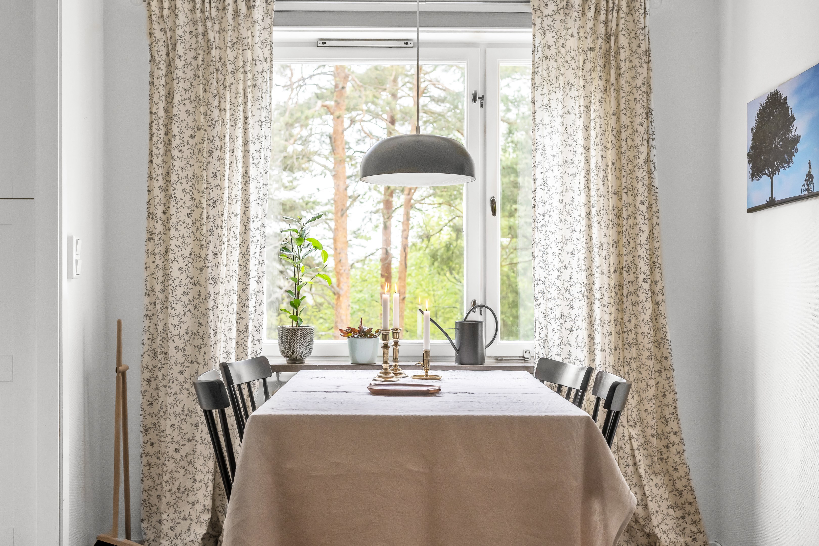 Bostadsbild från Gnejsvägen 8A, Såld i Eriksberg, Uppsala