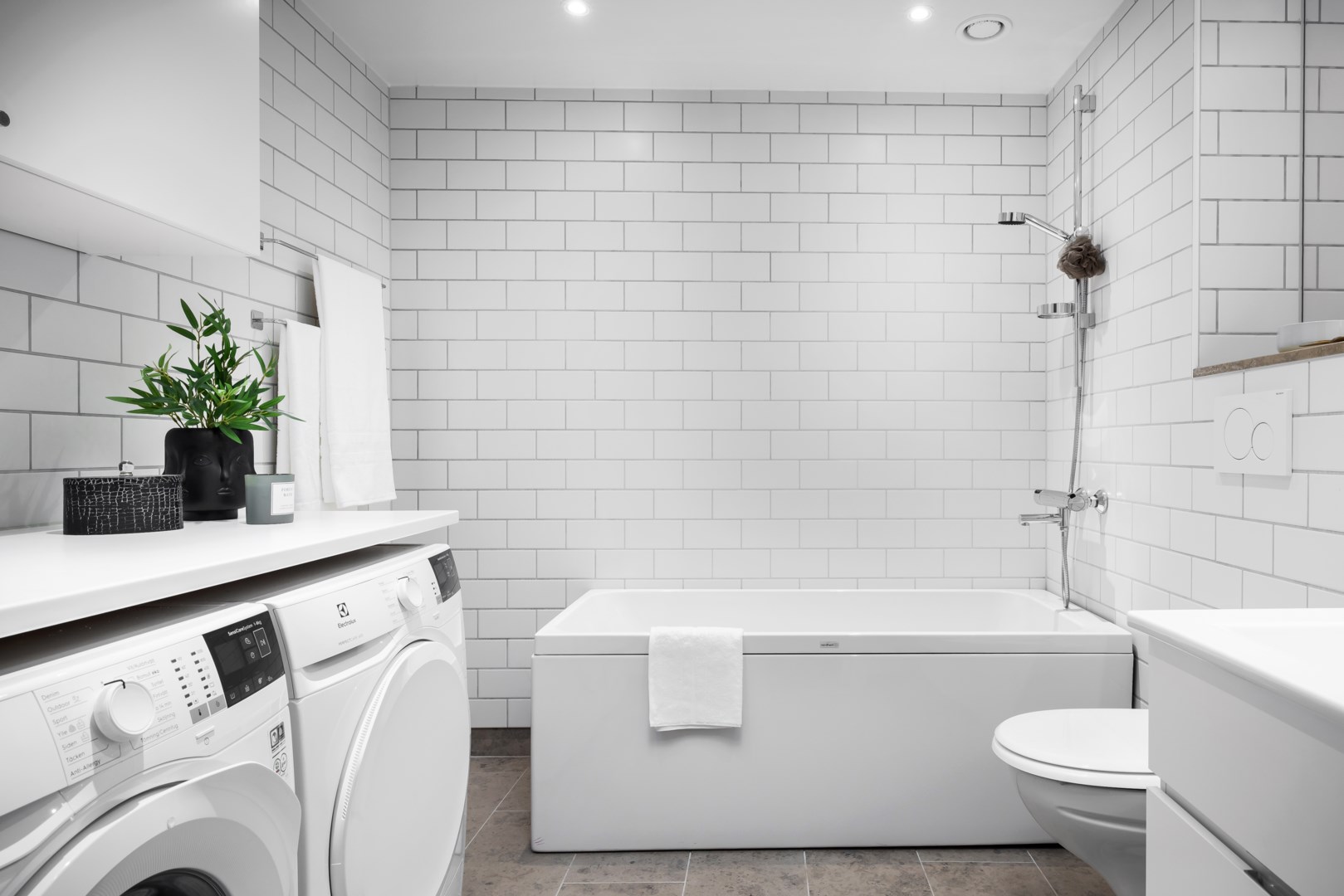 Bostadsbild från Tollare Ängsväg 24, 1 tr, Såld i Tollare, Nacka