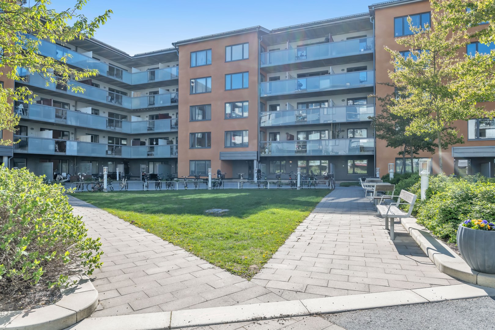 Bostadsbild från Vattholmavägen 6 A, Såld i Kapellgärdet, Uppsala