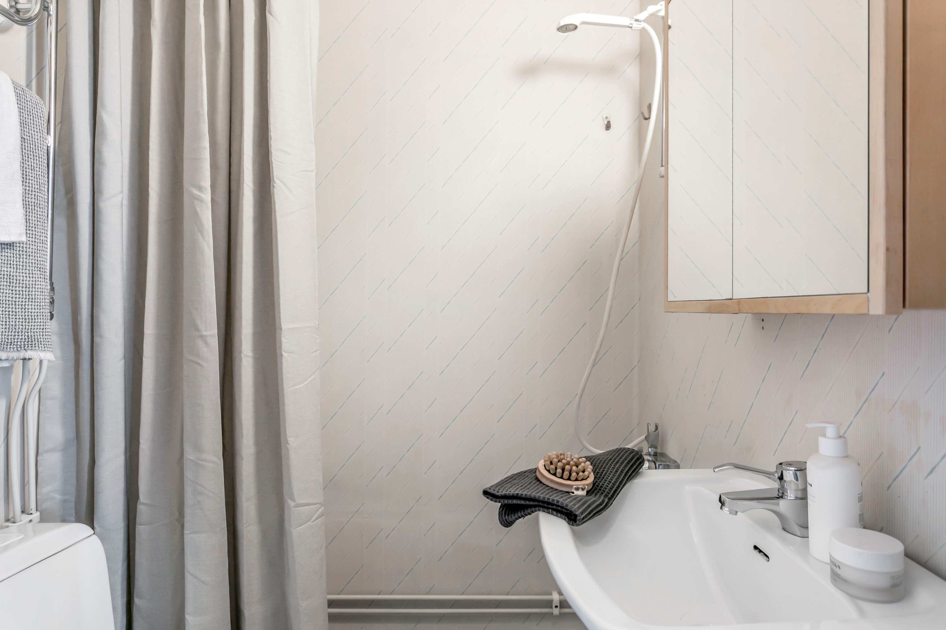 Bostadsbild från Sturegatan 16 B, Såld i Luthagen, Uppsala