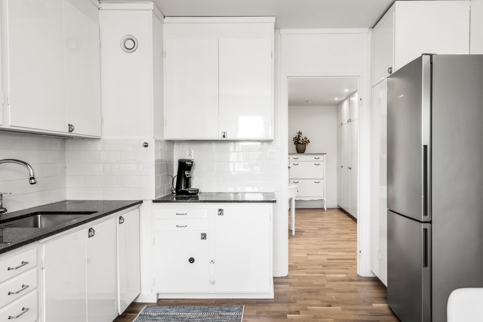 Bostadsbild från Edinsvägen 8, Såld i Ektorp, Nacka