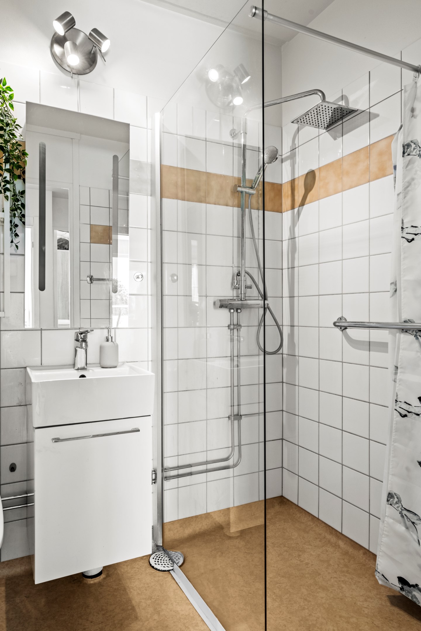 Bostadsbild från Edinsvägen 8, Såld i Ektorp, Nacka