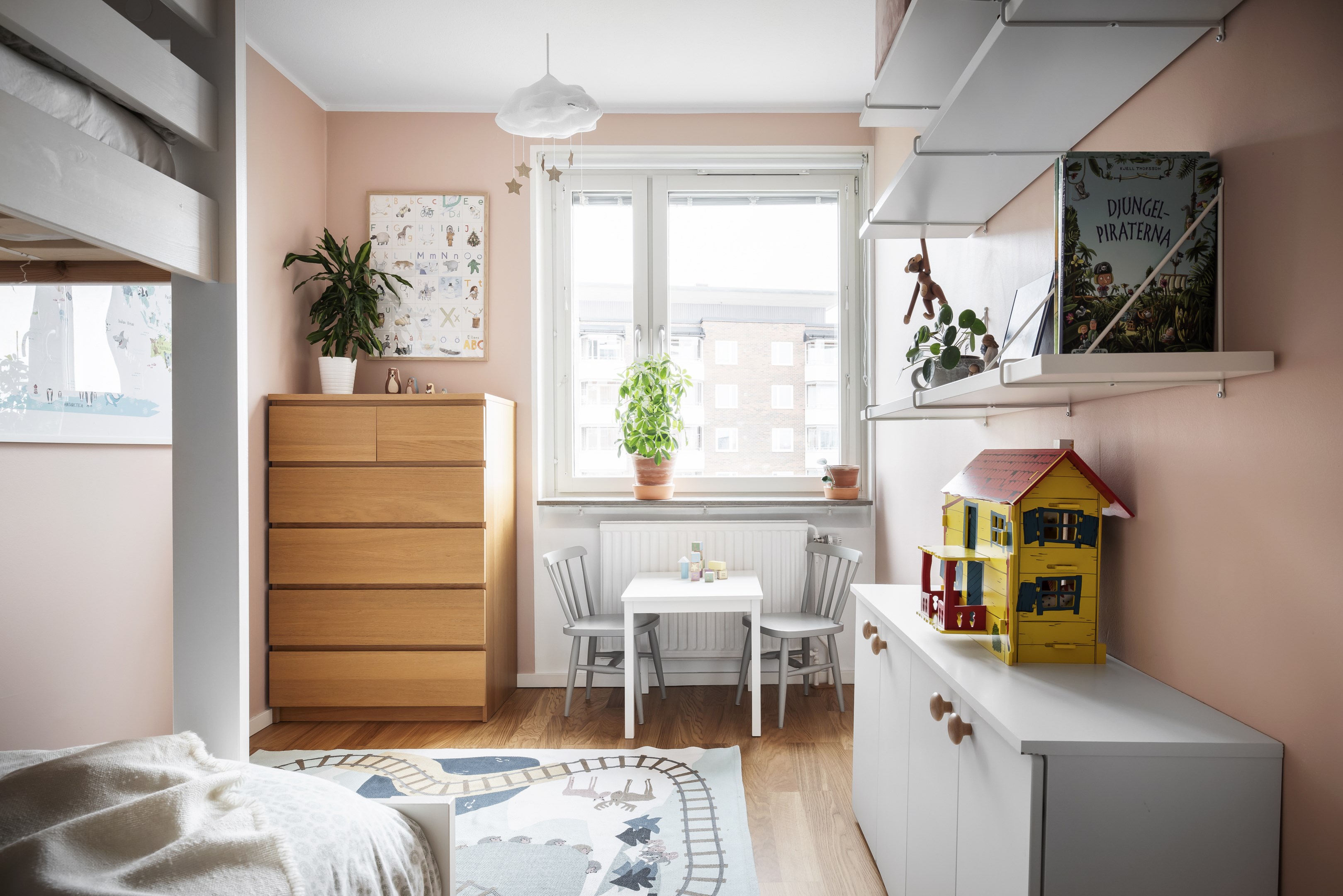 Bostadsbild från Alphyddevägen 25, Såld i , Nacka