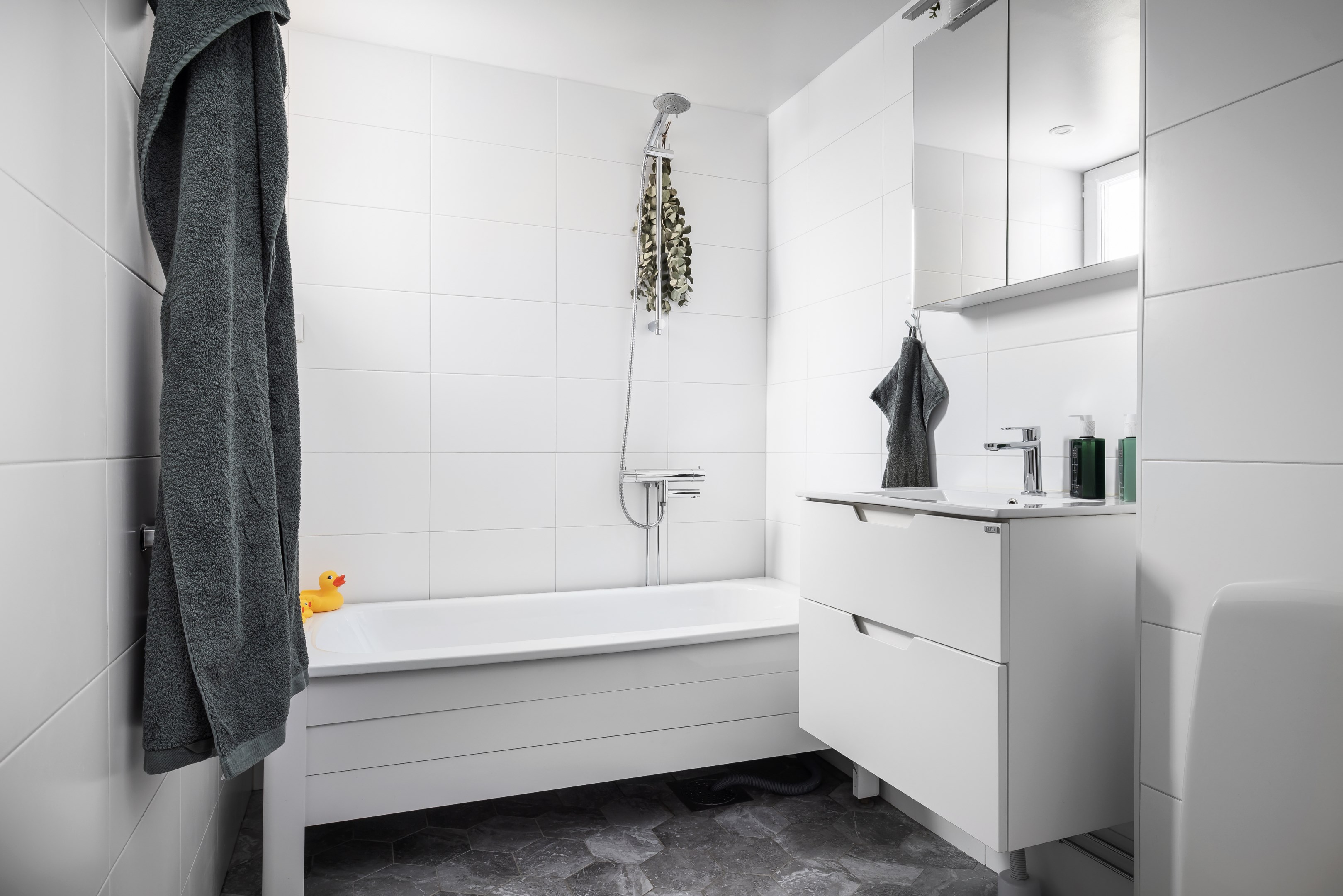 Bostadsbild från Alphyddevägen 25, Såld i , Nacka