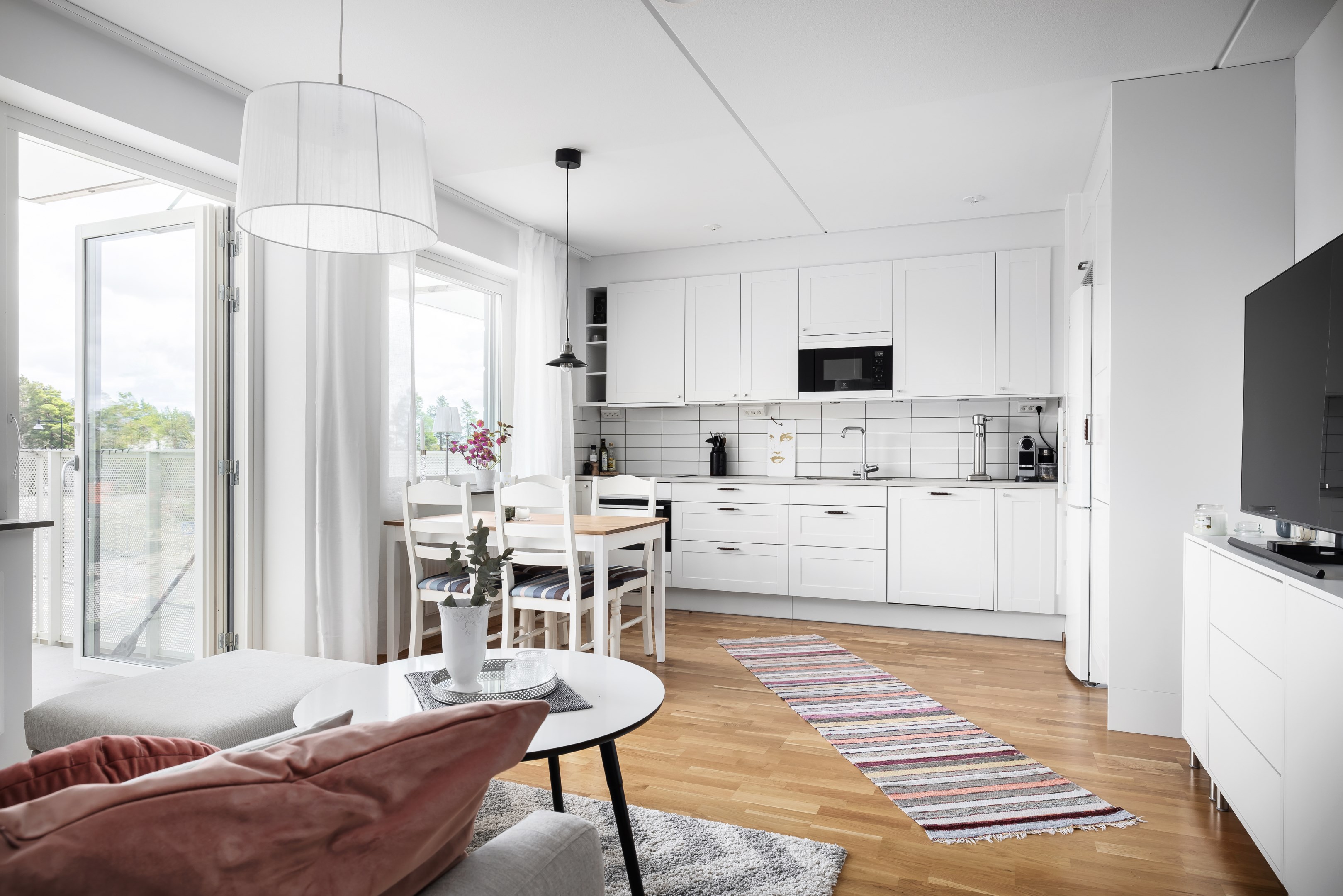 Bostadsbild från Hedenströms väg 15, 2 tr, Såld i Tollare, Nacka