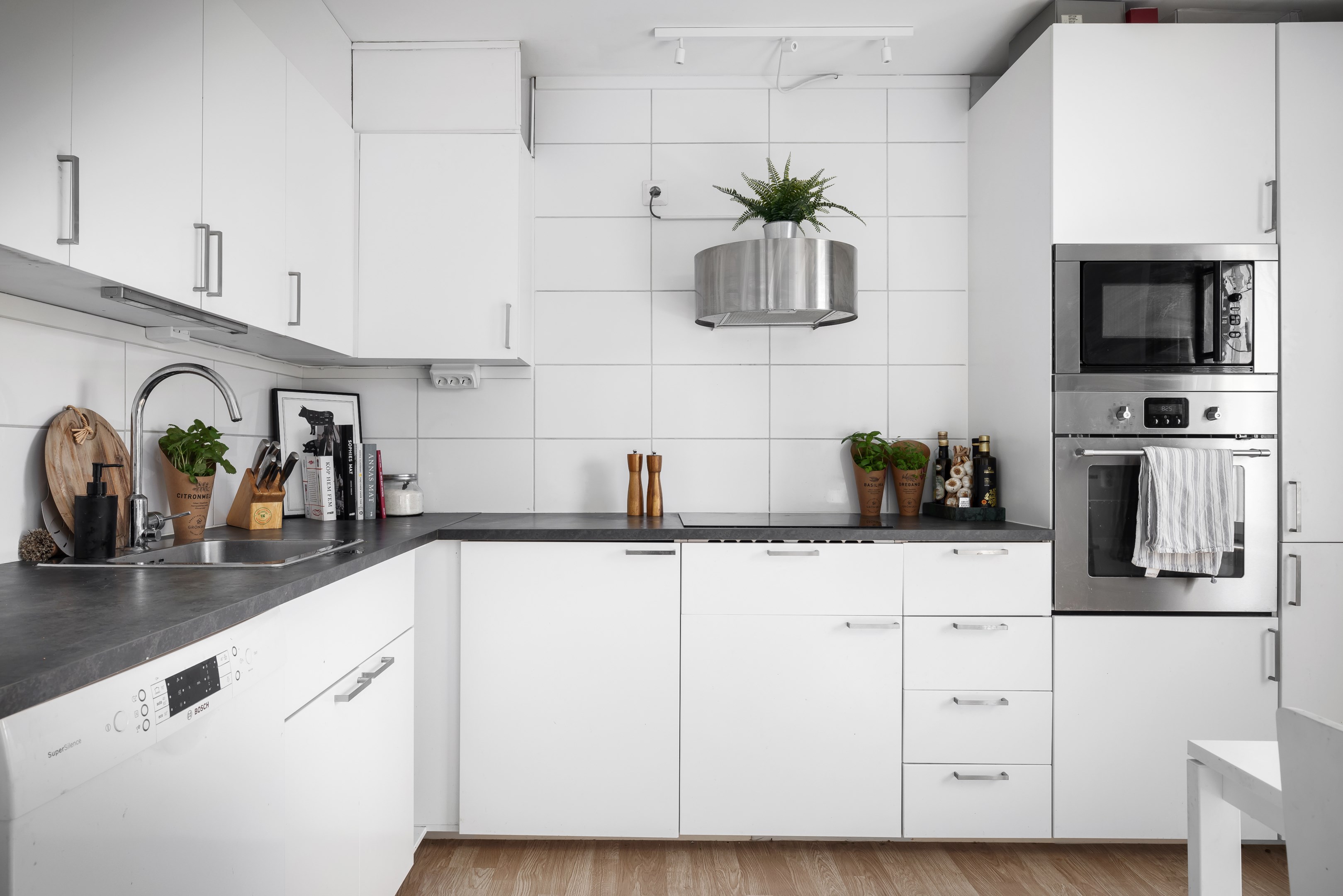 Bostadsbild från Fyrspannsvägen 42, Såld i Jarlaberg, Nacka