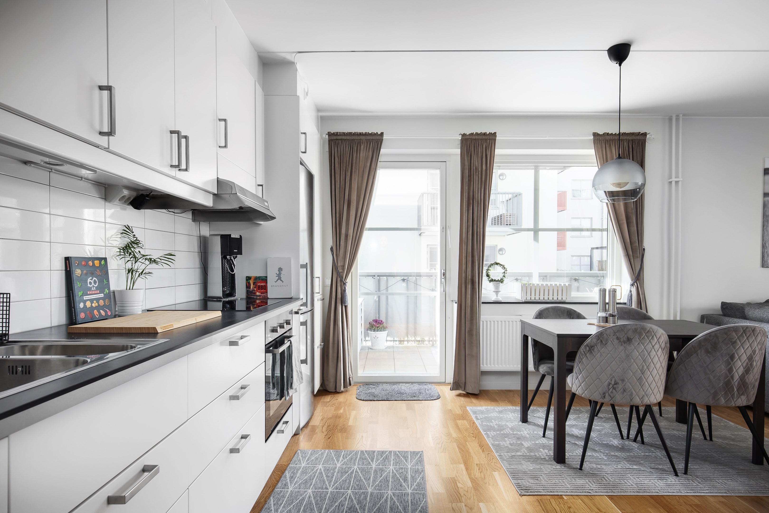 Bostadsbild från Stig Lindbergs gata 10, Såld i Porslinskvarteren, Värmdö