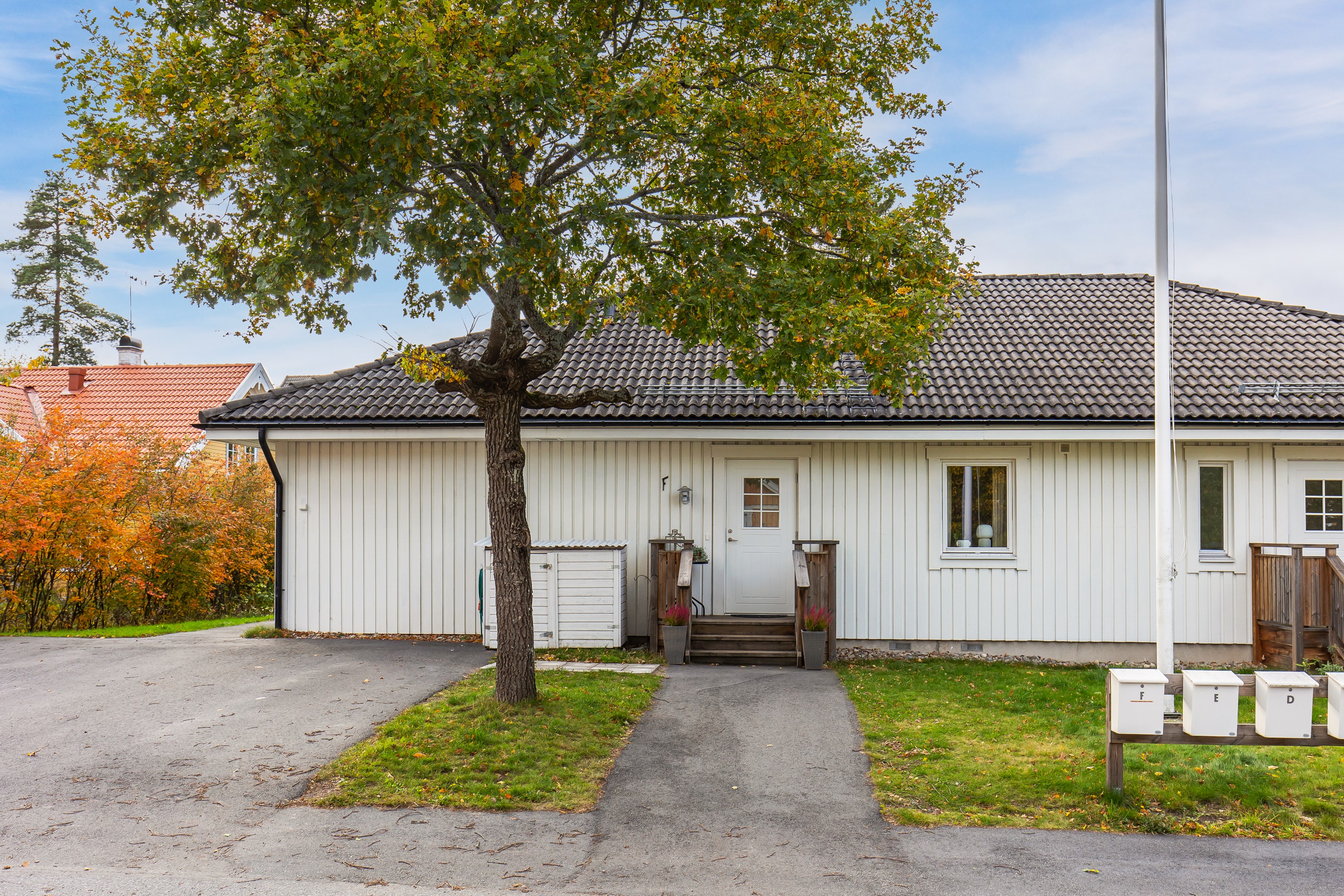 Bostadsbild från Hjortvägen 42F, Såld i Lännersta, Nacka