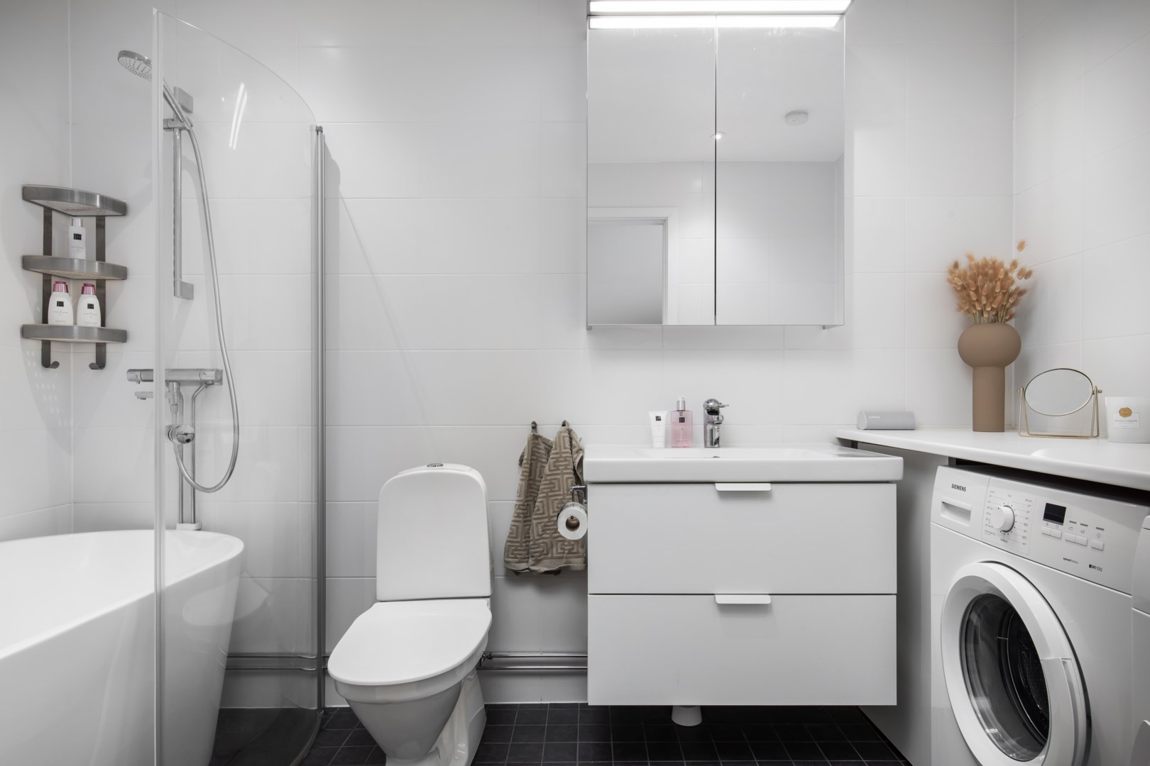 Bostadsbild från Hjortvägen 42F, Såld i Lännersta, Nacka