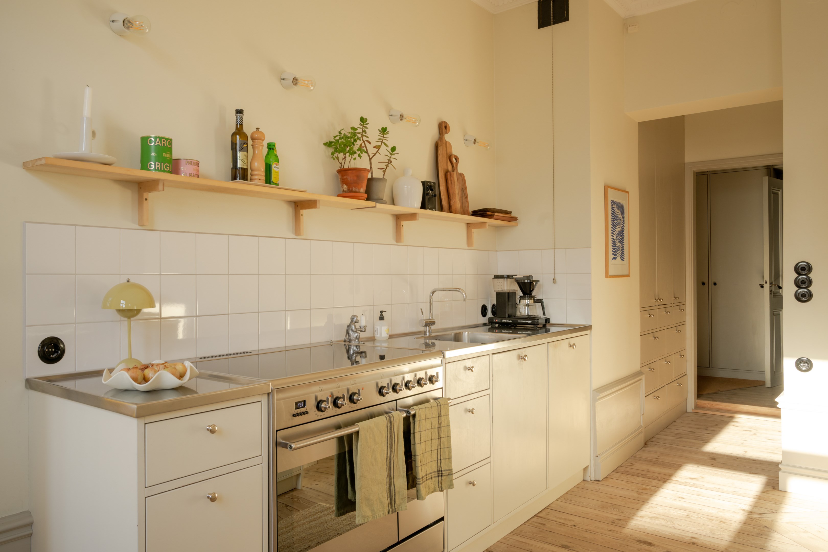 Bostadsbild från Hjärnegatan 2, Till salu i Kungsholmen, Stockholm
