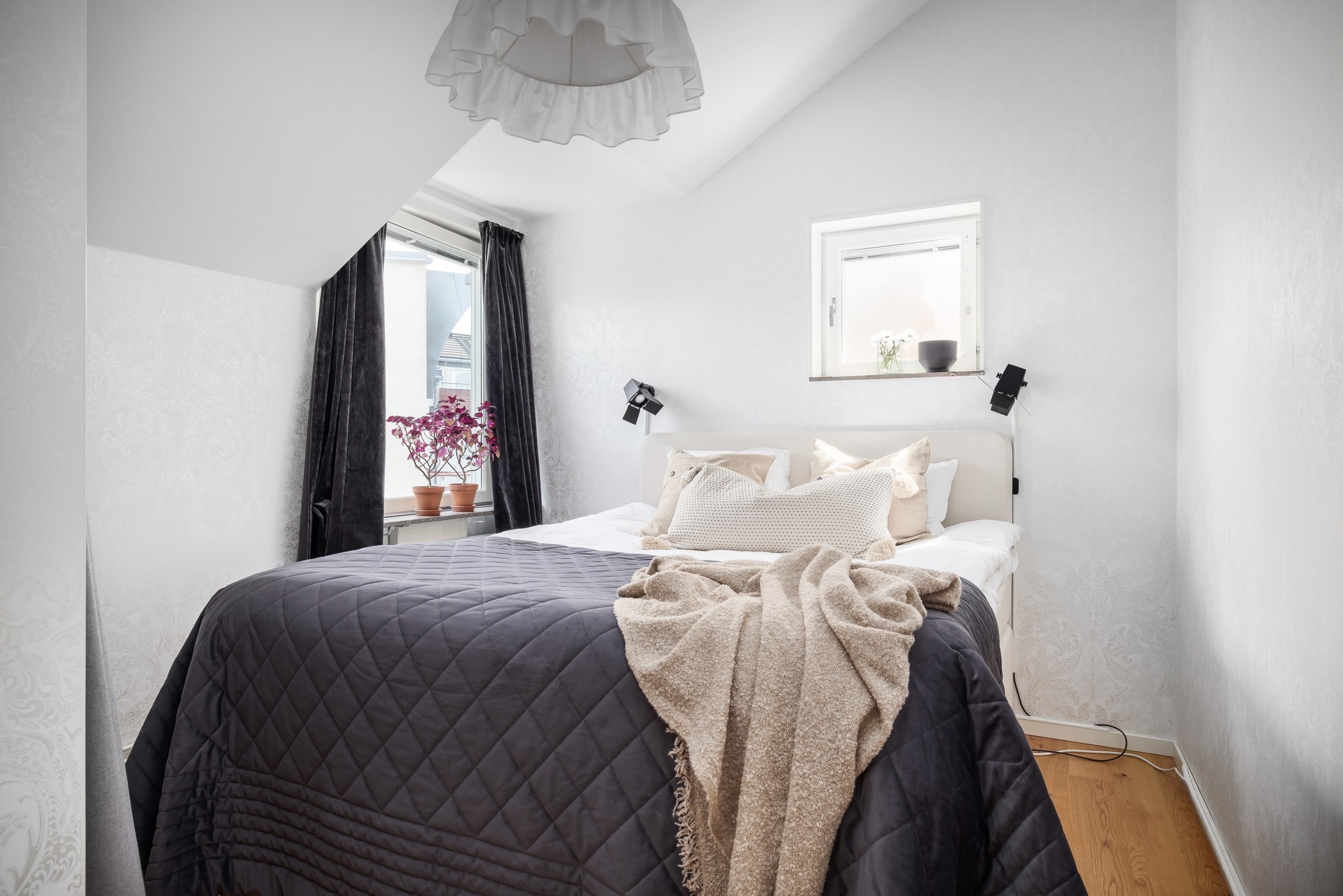 Bostadsbild från Järla Gårdsväg 24, Såld i Järla sjö, Nacka