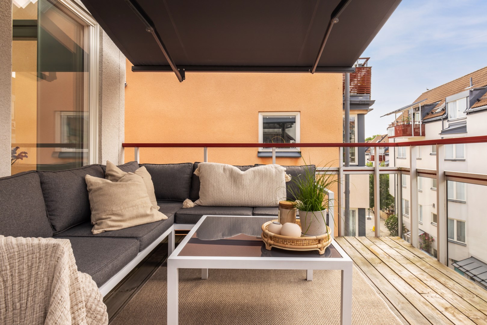 Bostadsbild från Järla Gårdsväg 24, Såld i Järla sjö, Nacka