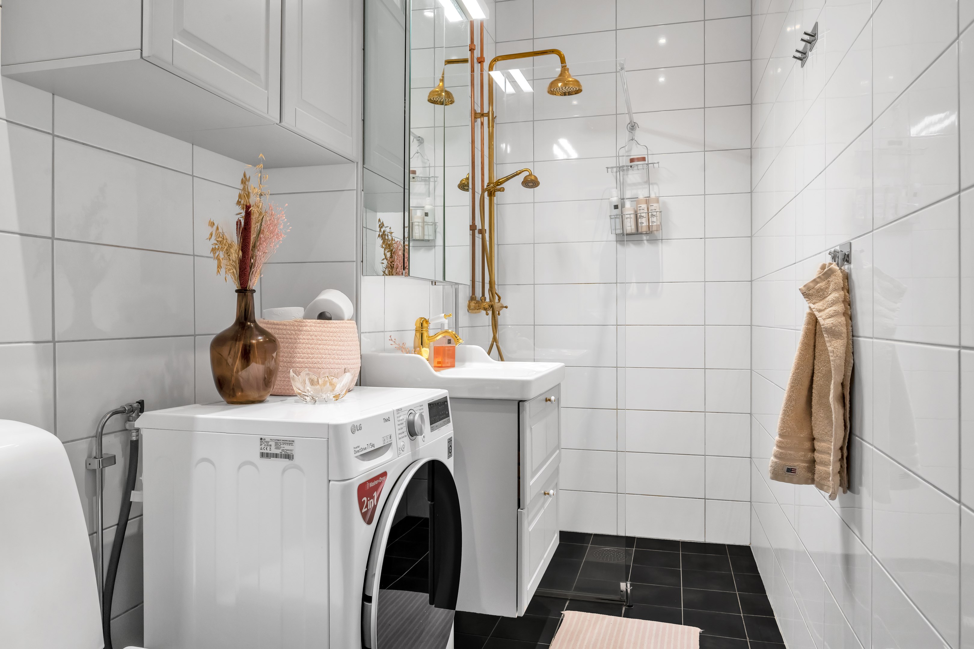 Bostadsbild från Östra Ågatan 41 B, Såld i Centrum, Uppsala