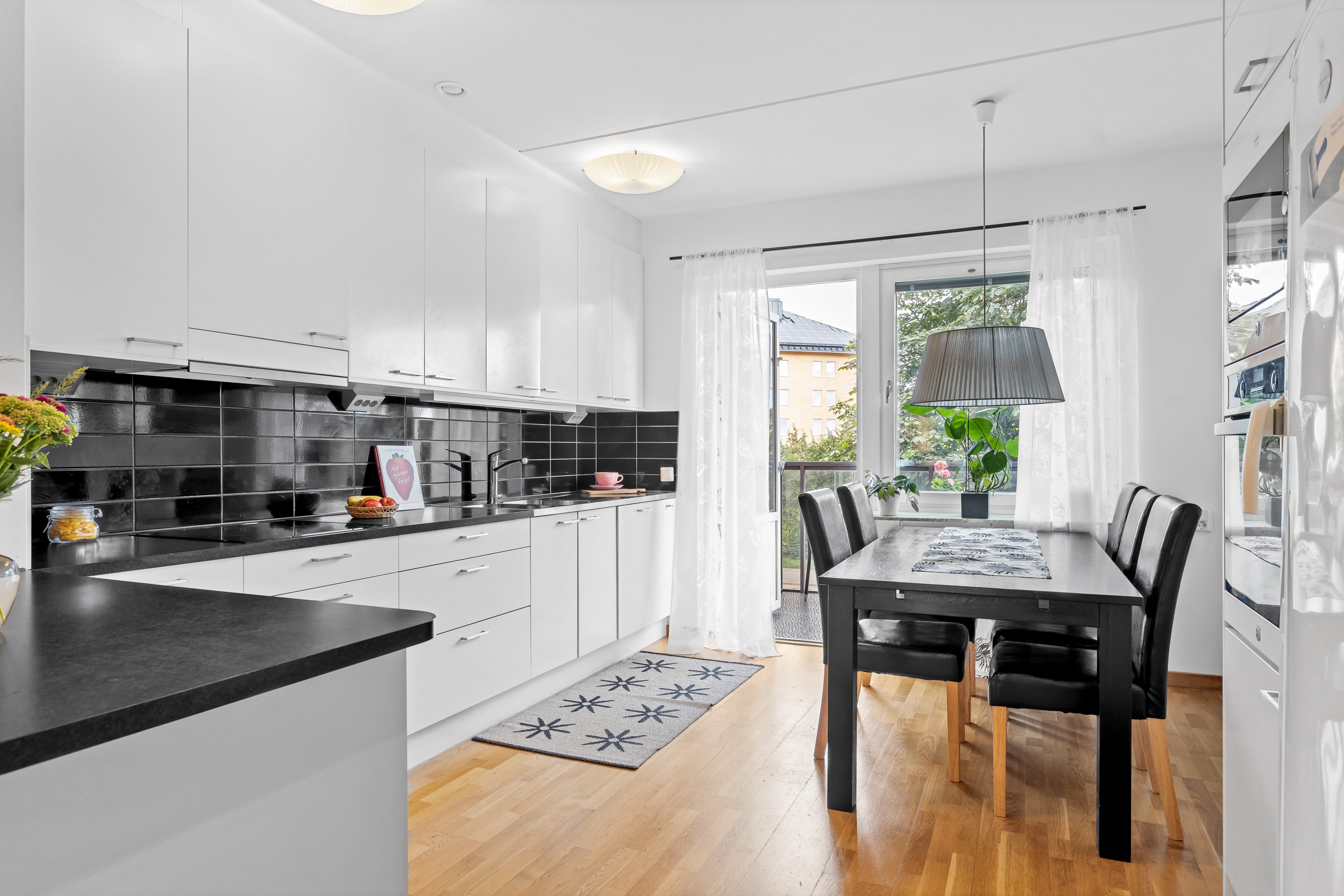 Bostadsbild från Vattholmavägen 6C, Såld i Kapellgärdet, Uppsala