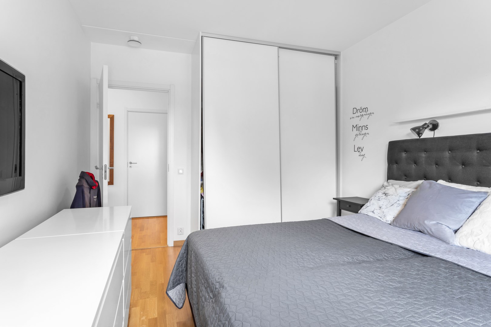 Bostadsbild från Vattholmavägen 6C, Såld i Kapellgärdet, Uppsala