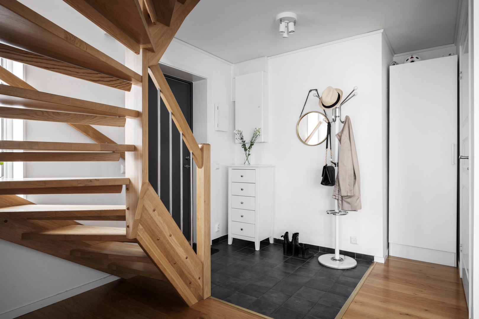 Bostadsbild från Barnhemsvägen 10, Såld i Skuru, Nacka