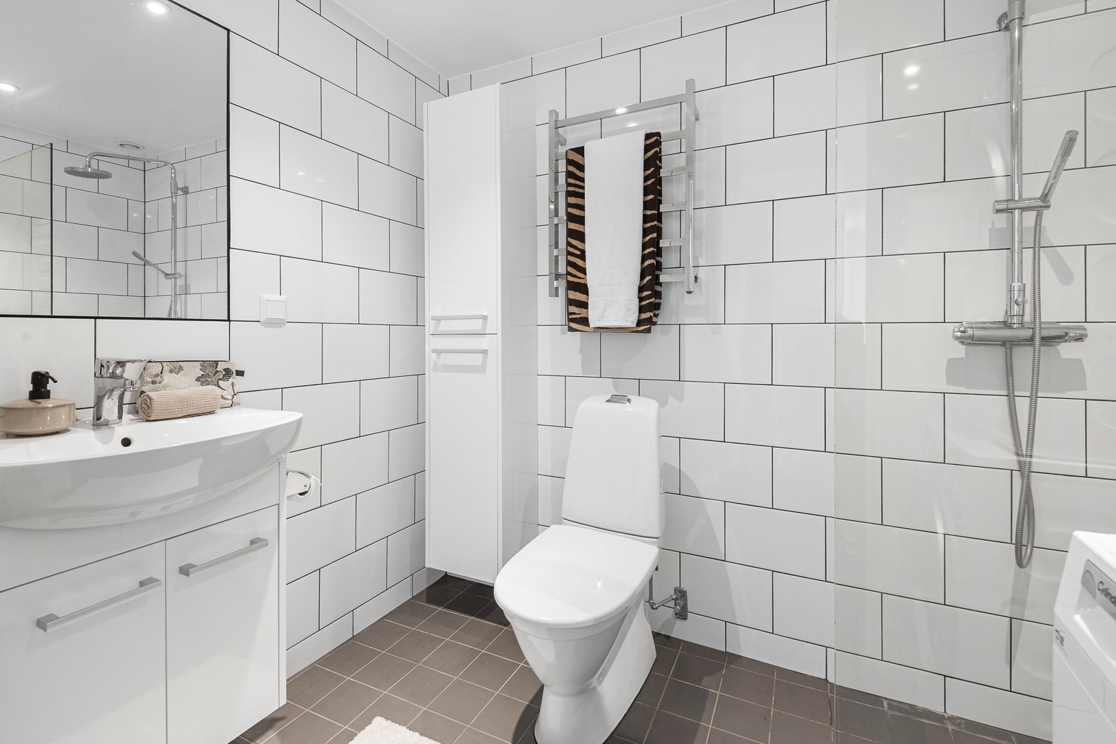 Bostadsbild från Stig Lindbergs Gata 17A, Såld i Porslinskvarteren, Värmdö