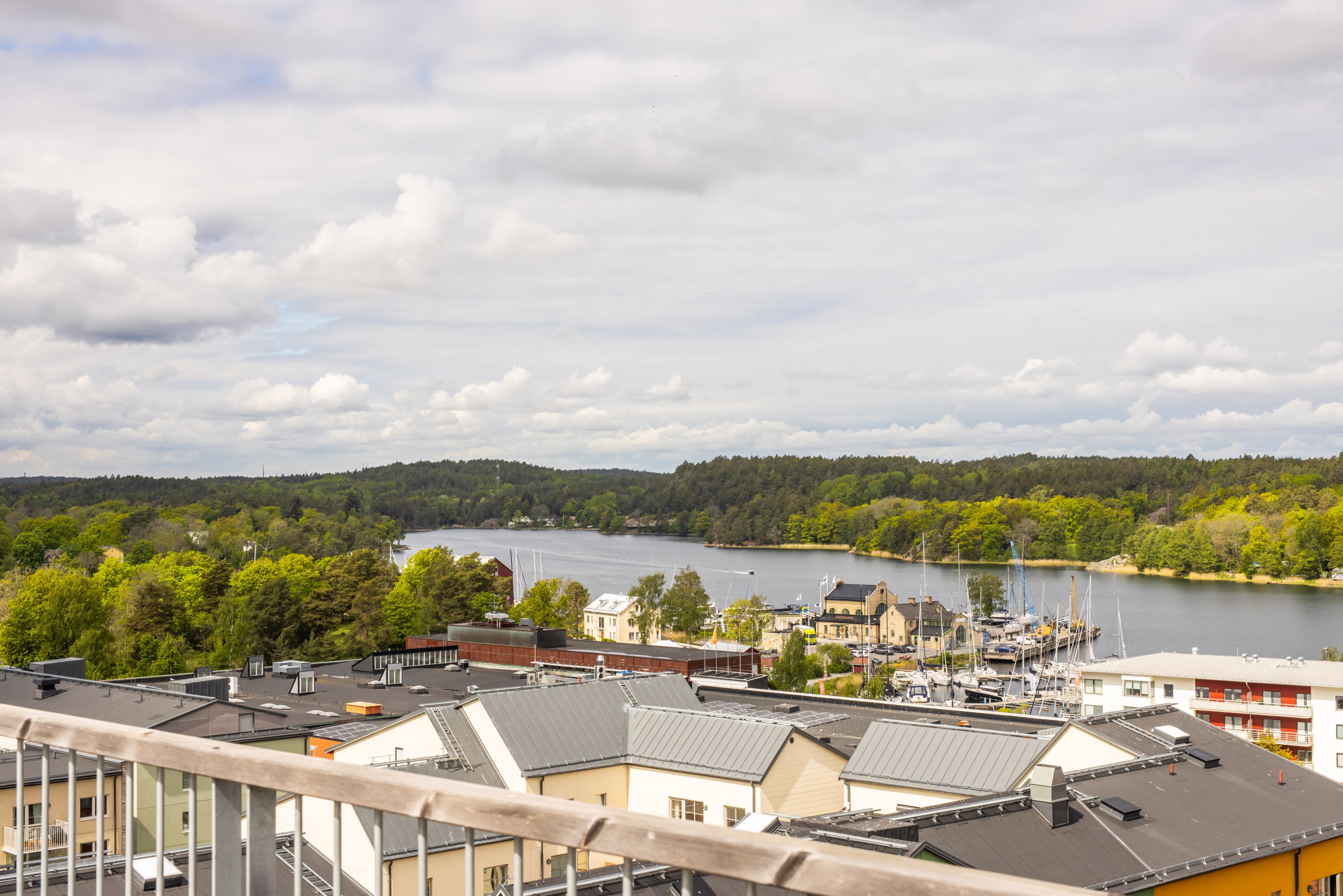 Bostadsbild från Stig Lindbergs Gata 17A, Såld i Porslinskvarteren, Värmdö