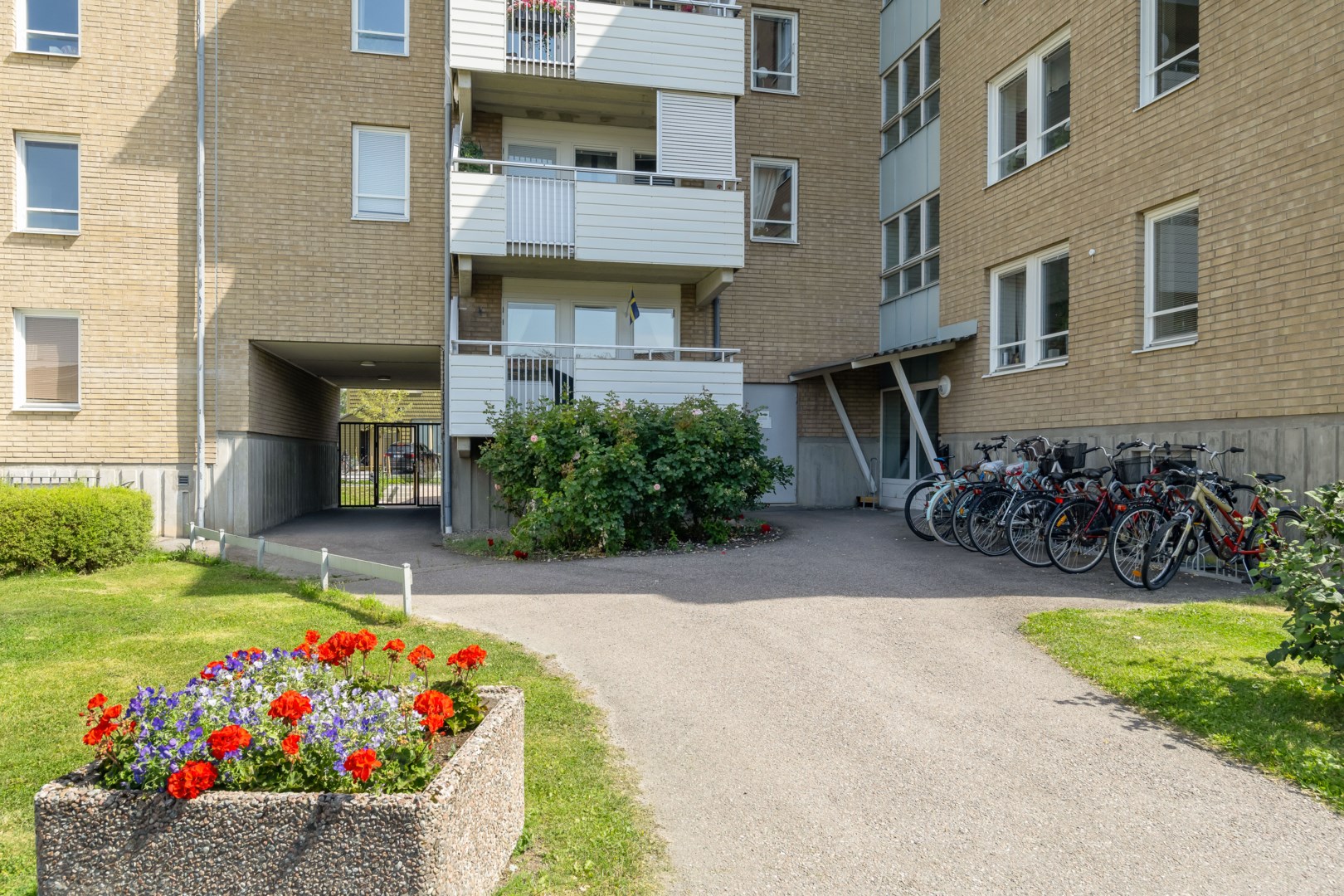 Bostadsbild från Snickargatan 10, Såld i Salabacke, Uppsala