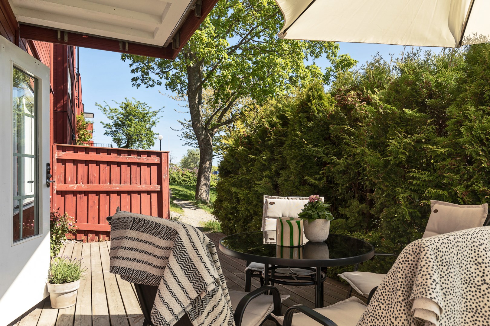 Bostadsbild från Ljuskärrsvägen 24, Såld i Ljuskärrsberget - Saltsjöbaden, Nacka