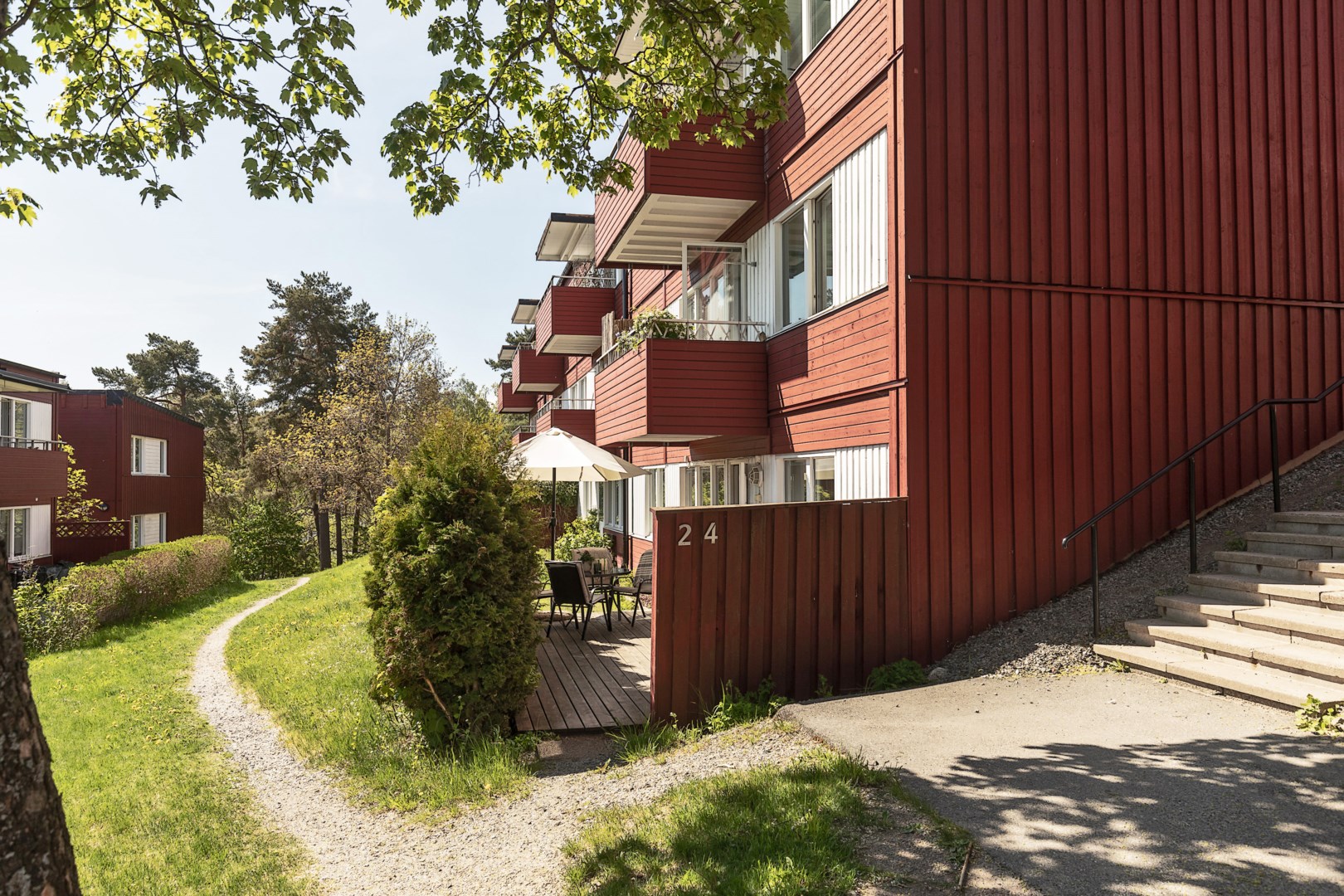 Bostadsbild från Ljuskärrsvägen 24, Såld i Ljuskärrsberget - Saltsjöbaden, Nacka