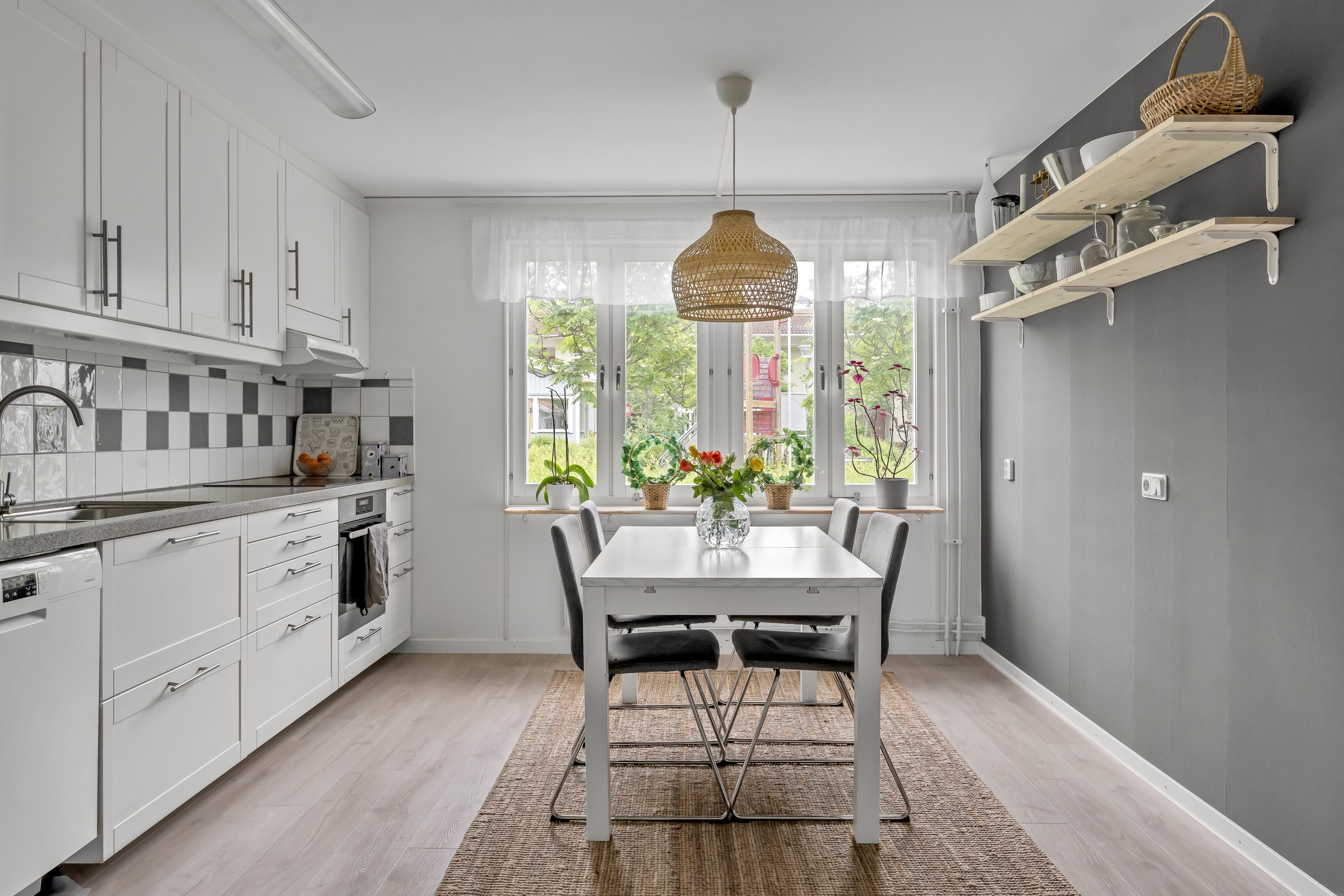 Bostadsbild från Tryffelvägen 40, Såld i Norby, Uppsala