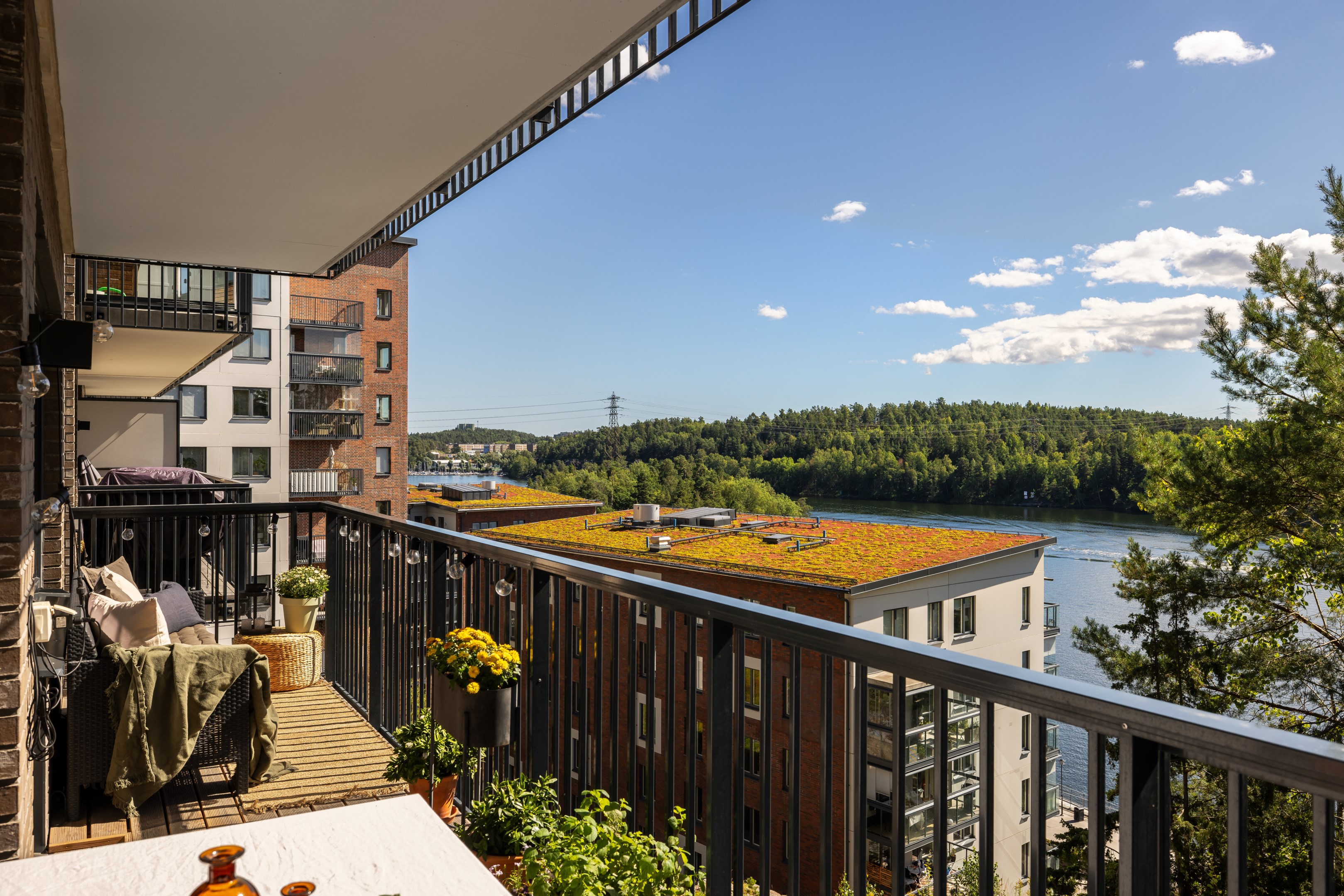 Bostadsbild från Tollareslingan 8, 3 tr, Såld i Tollare, Nacka