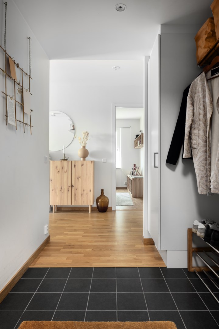 Bostadsbild från Tollareslingan 8, 3 tr, Såld i Tollare, Nacka