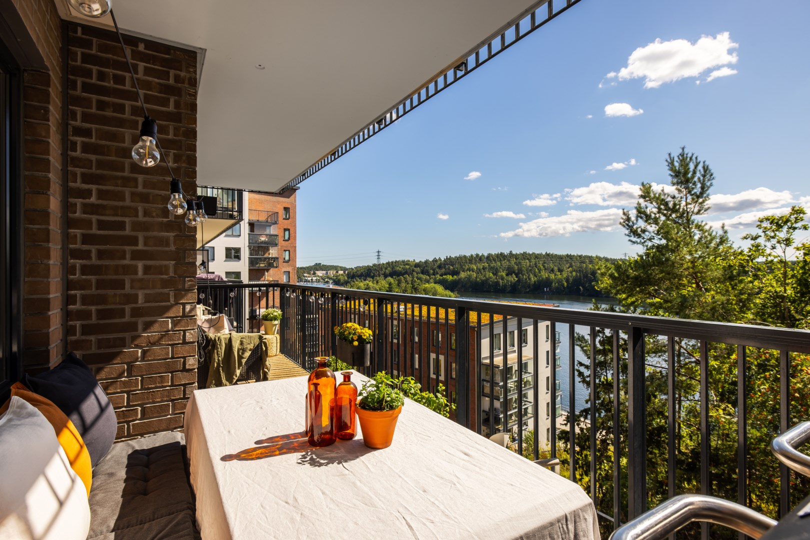 Bostadsbild från Tollareslingan 8, 3 tr, Såld i Tollare, Nacka