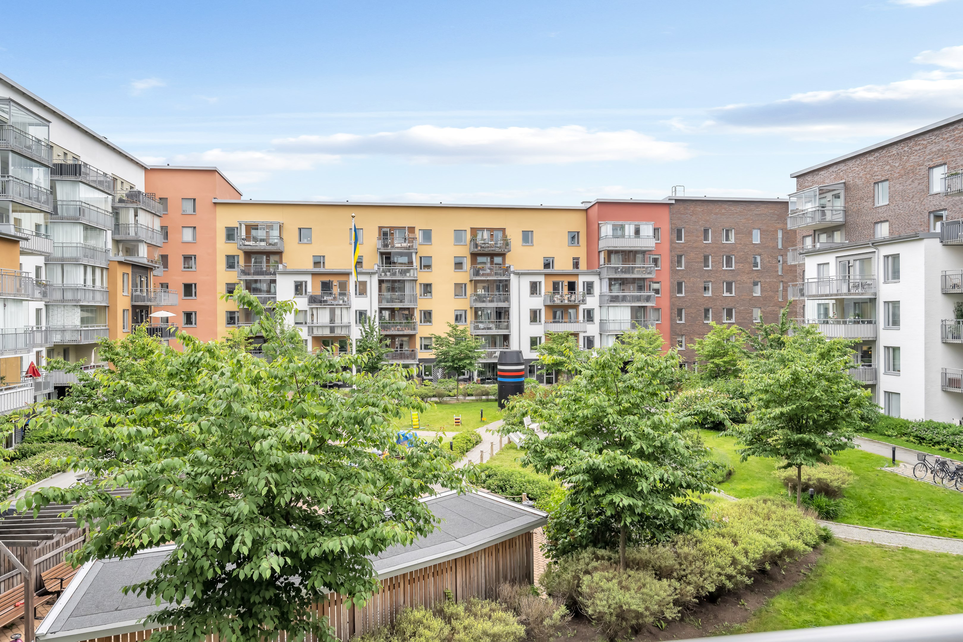 Bostadsbild från Tullgarnsgatan 12, Såld i Kungsängen, Uppsala