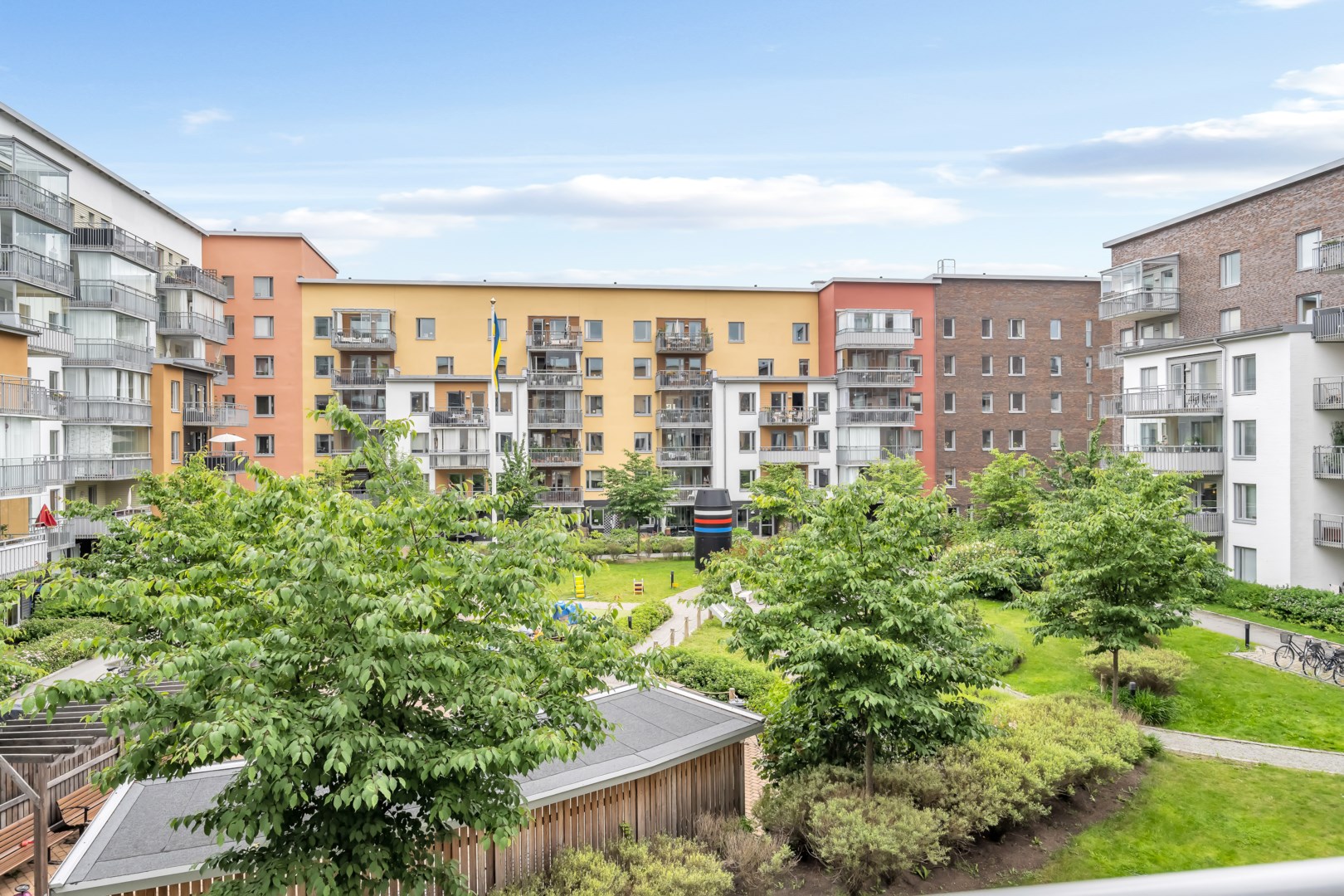 Bostadsbild från Tullgarnsgatan 12, Såld i Kungsängen, Uppsala