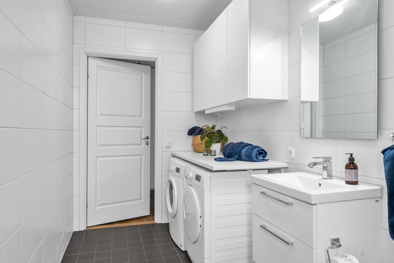 Bostadsbild från Tullgarnsgatan 12, Såld i Kungsängen, Uppsala