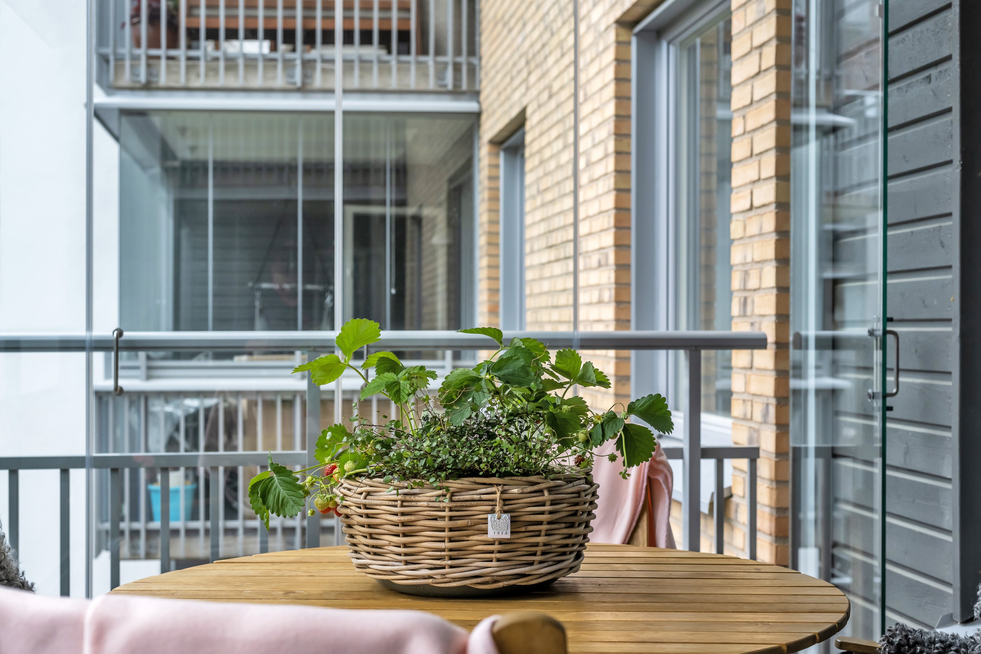 Bostadsbild från Tullgarnsgatan 12, Såld i Kungsängen, Uppsala