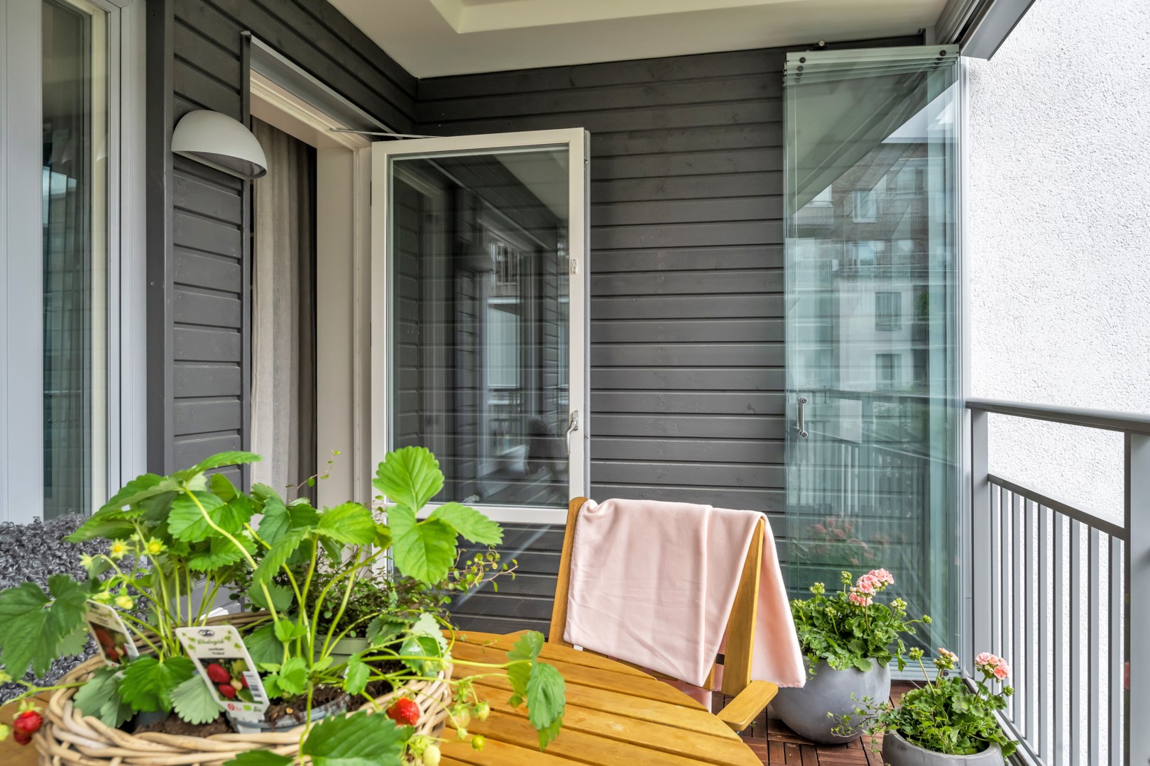 Bostadsbild från Tullgarnsgatan 12, Såld i Kungsängen, Uppsala