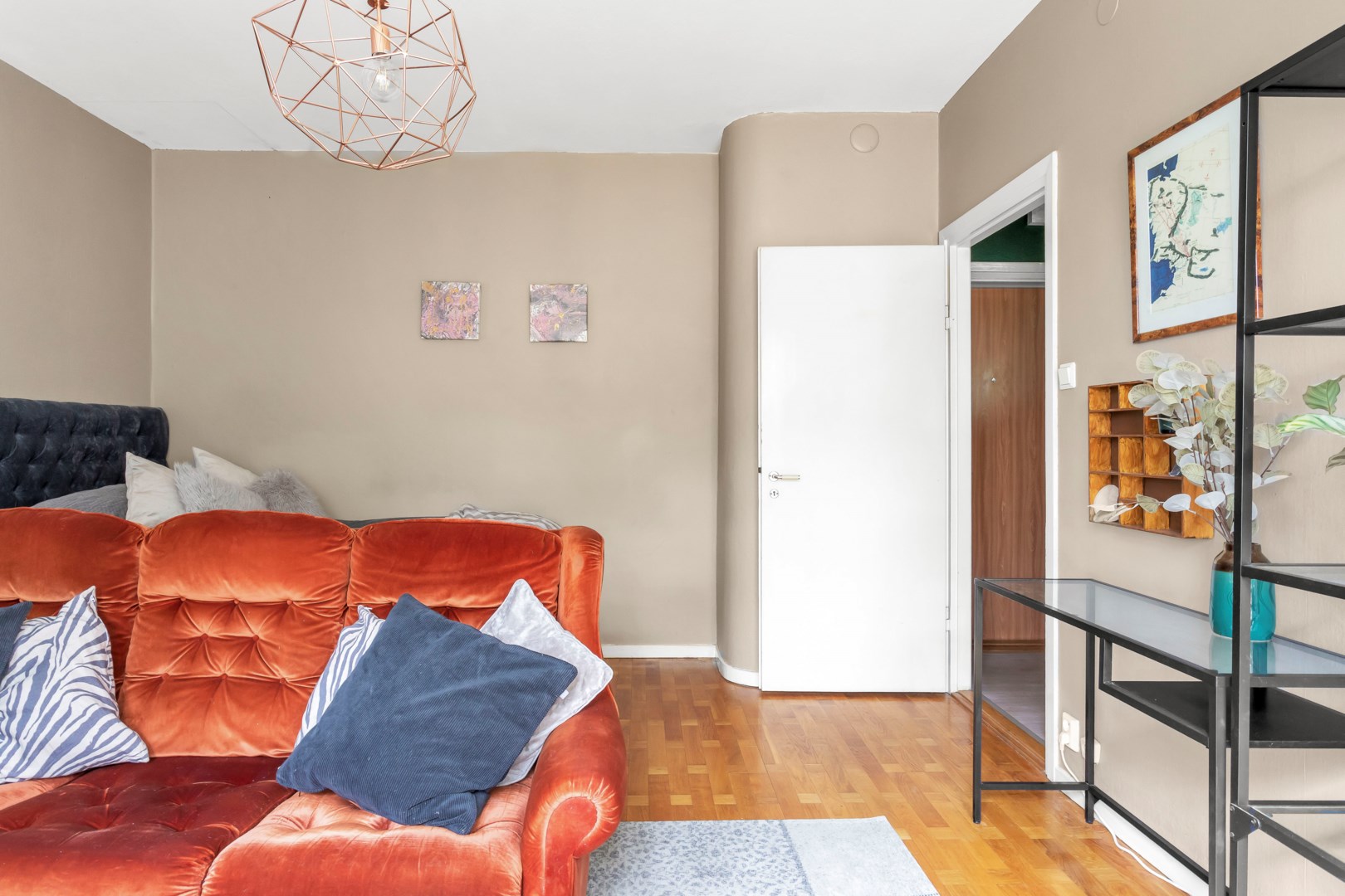 Bostadsbild från Lindsbergsgatan 13 B, Såld i Sommarro, Uppsala