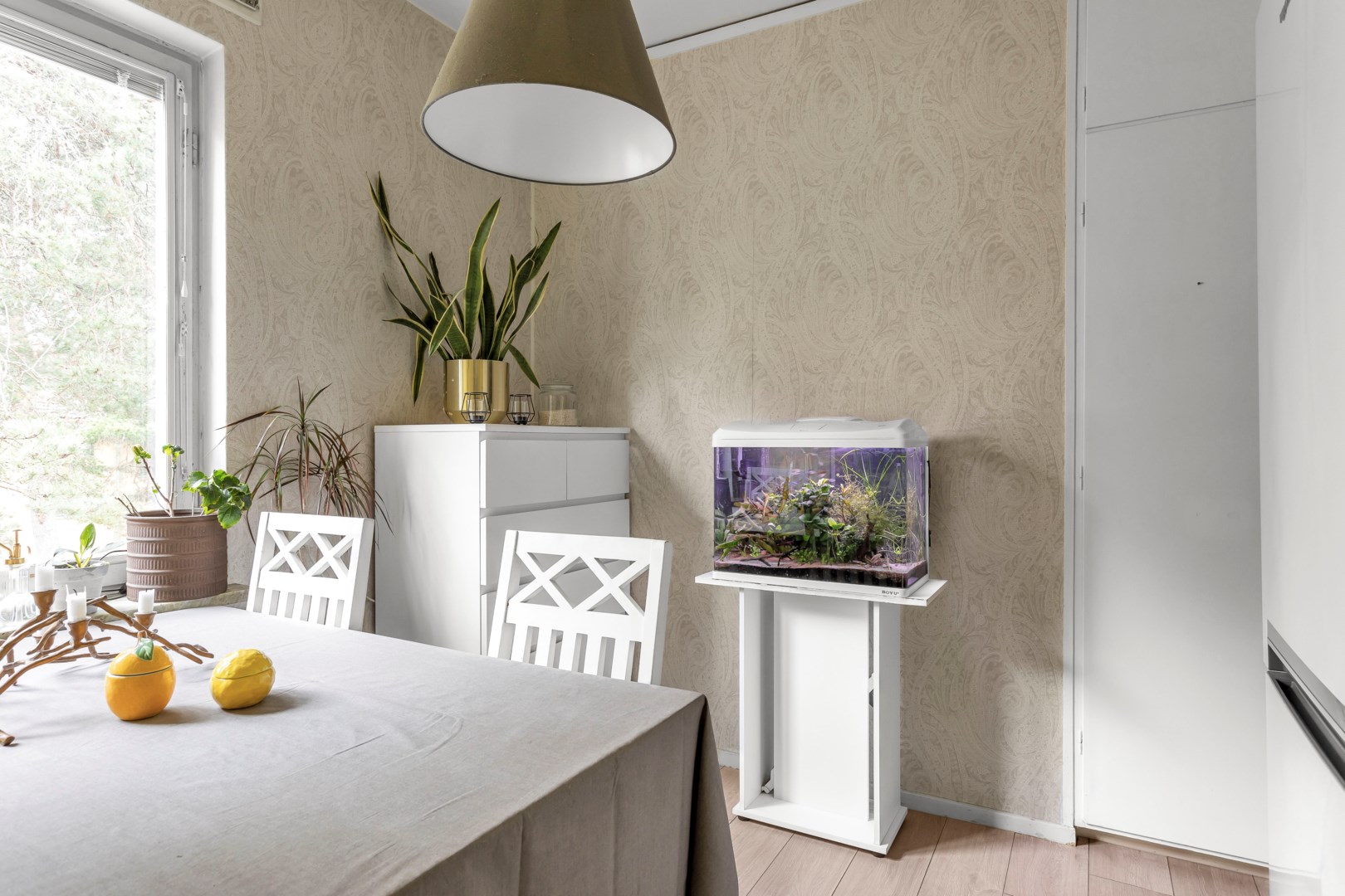 Bostadsbild från Lindsbergsgatan 13 B, Såld i Sommarro, Uppsala