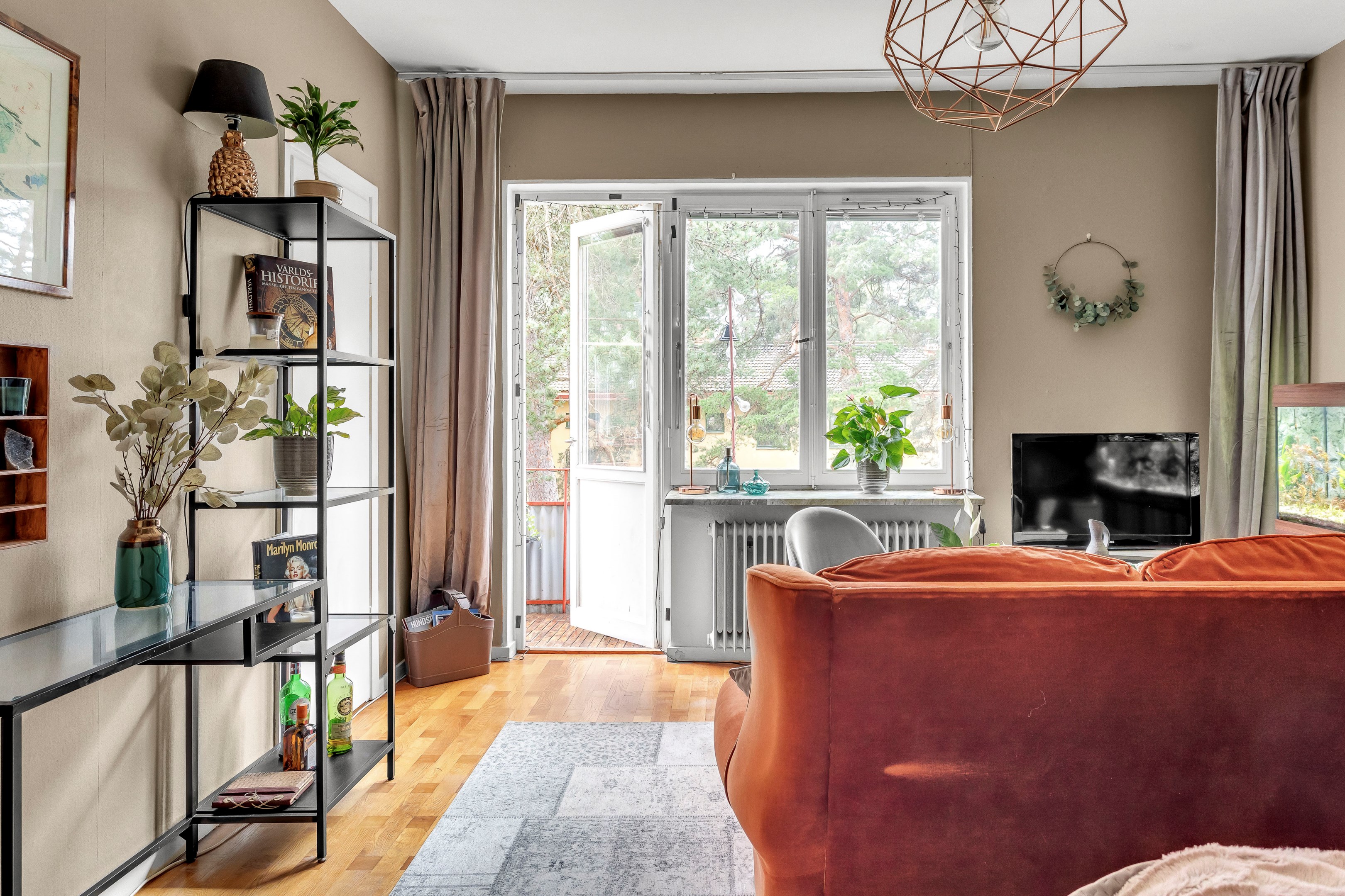 Bostadsbild från Lindsbergsgatan 13 B, Såld i Sommarro, Uppsala