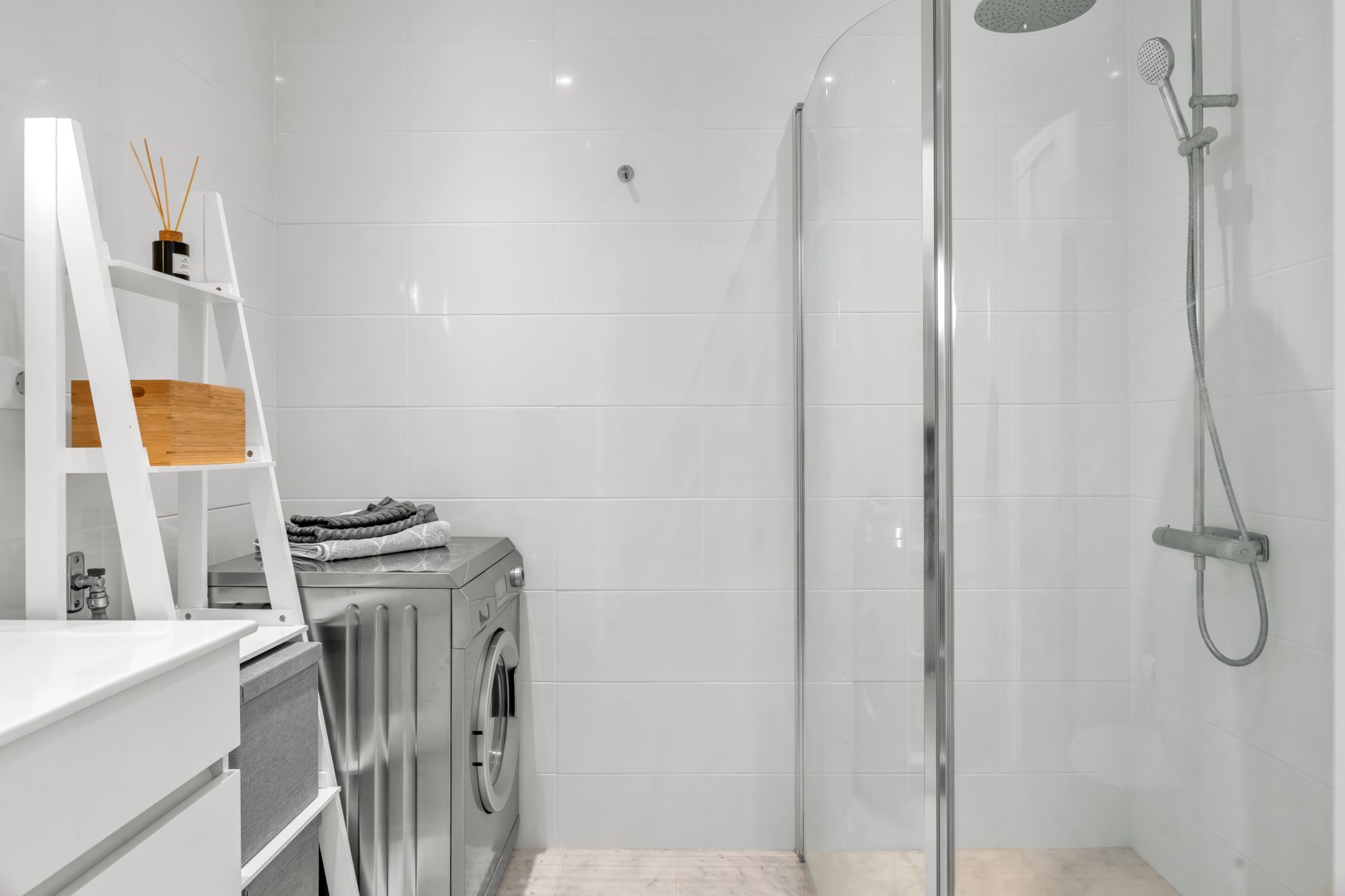 Bostadsbild från Vårdsätravägen 3F, Såld i Rosendal, Uppsala